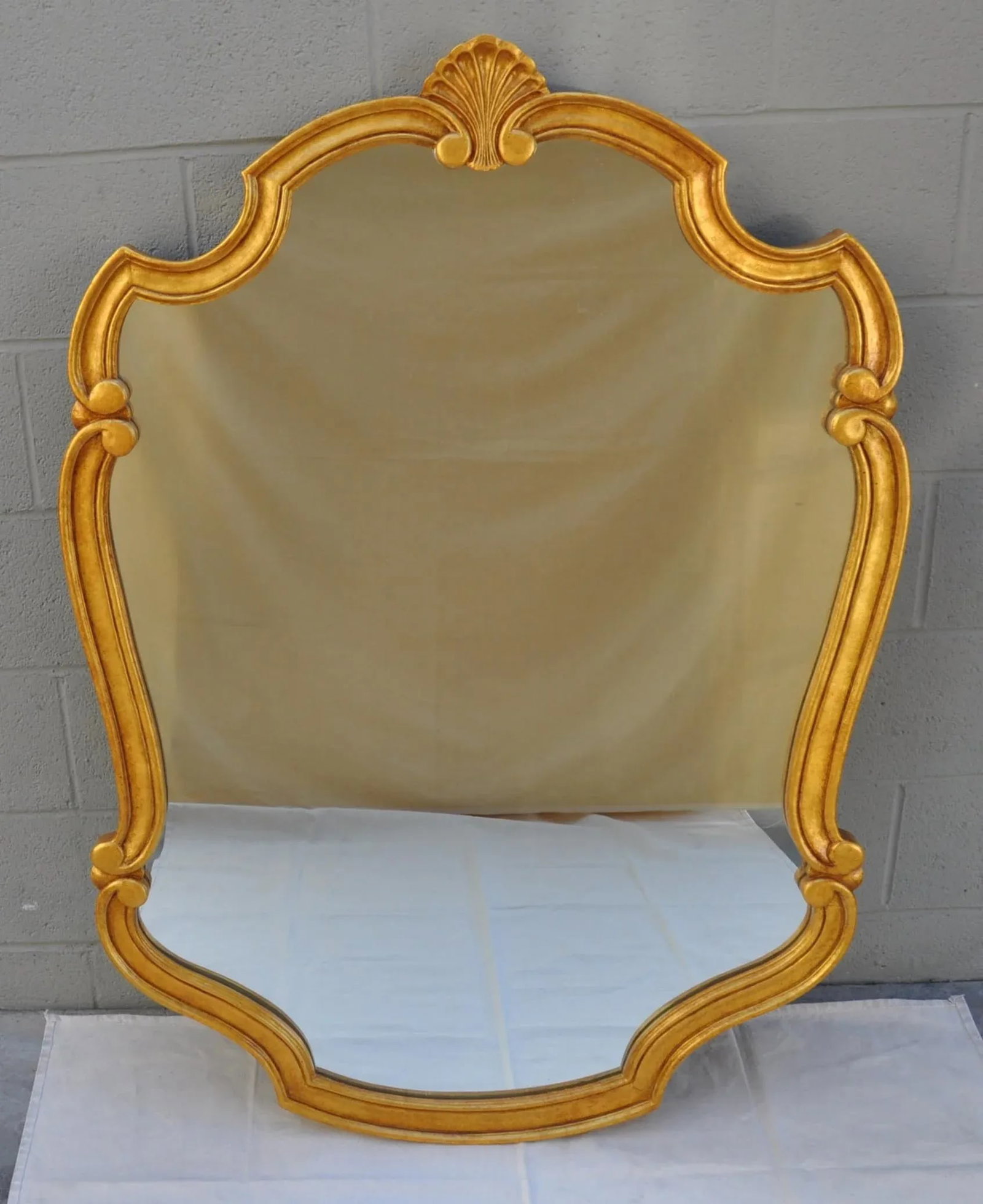 Large 1970s Gold Framed Wall Mirror - 7