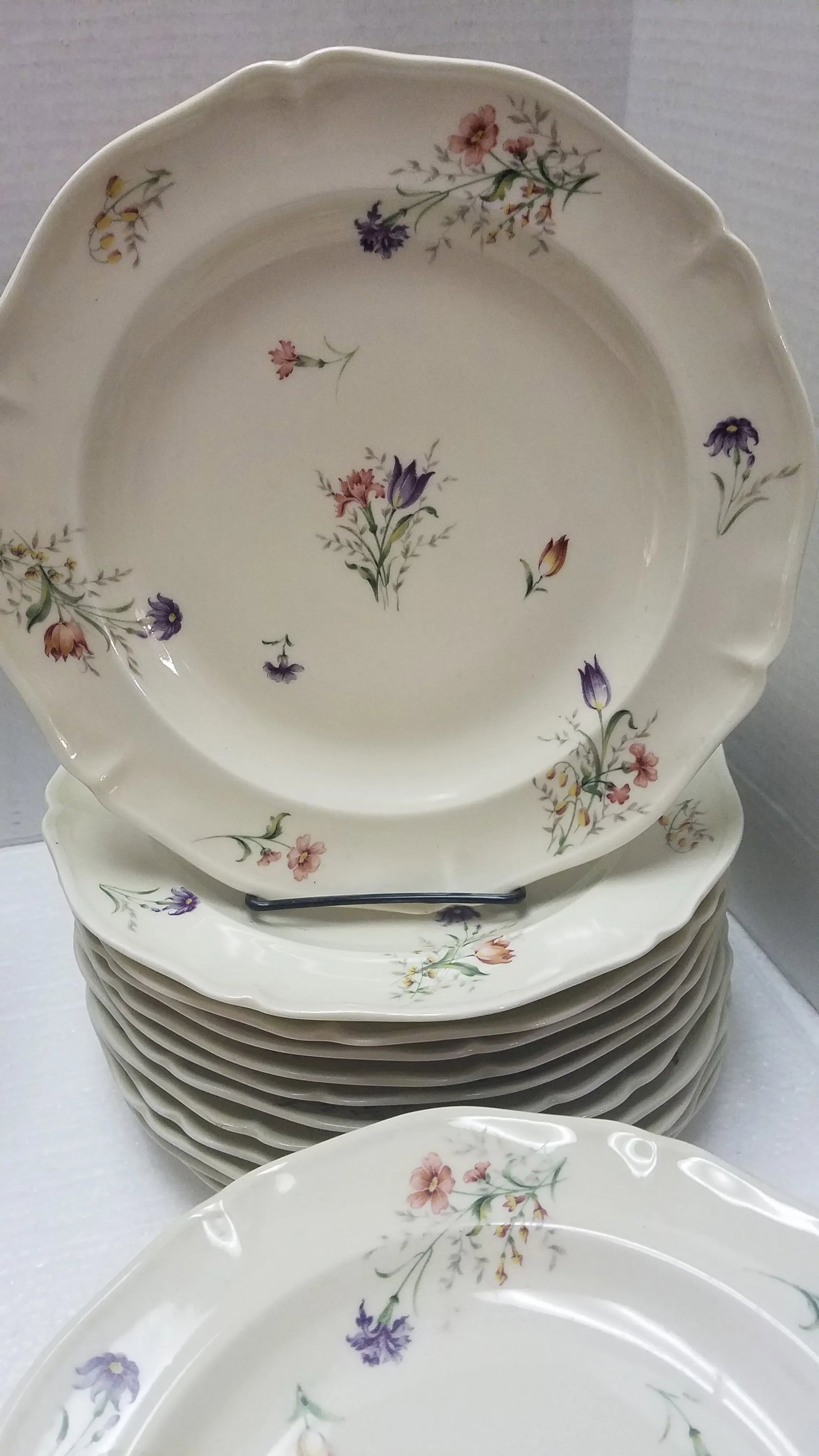 1950s French Limoges Porcelain Dinnerware Set- 26 Pieces - 2
