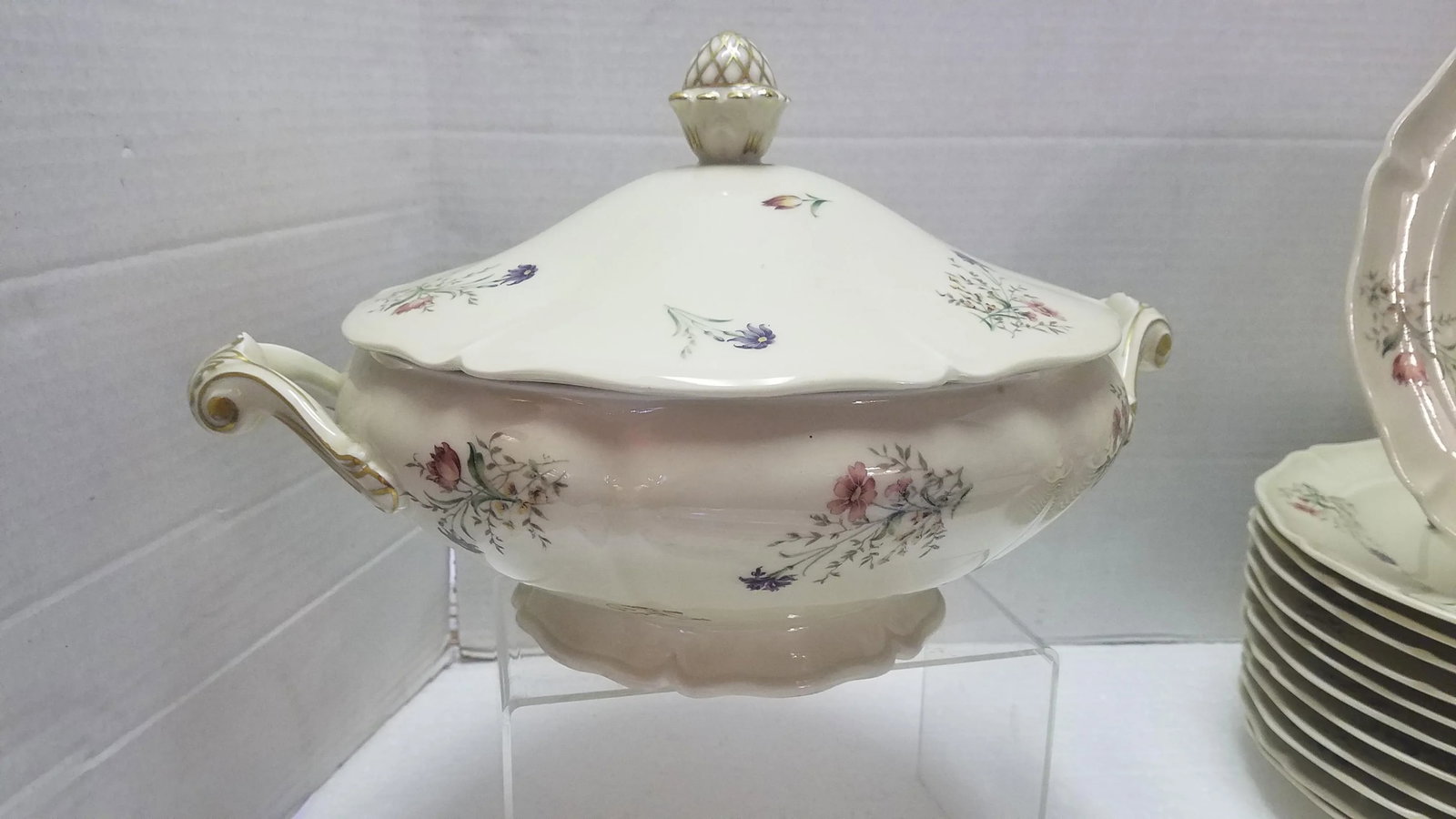 1950s French Limoges Porcelain Dinnerware Set- 26 Pieces - 4