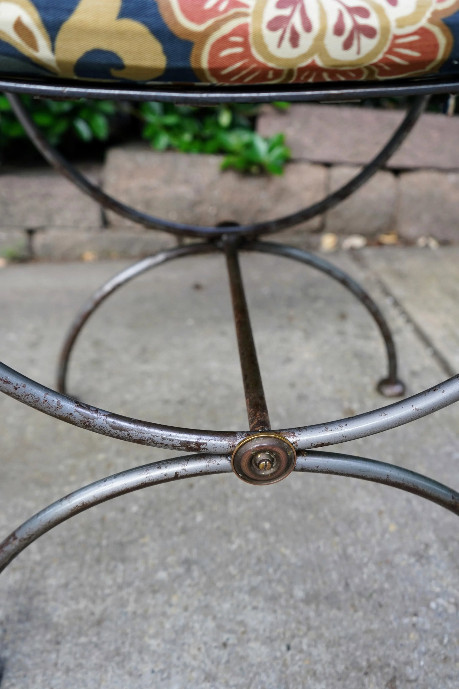 Vintage Savonarola Style Wrought Iron & Brass Round Glass Top Dining Table & 4 Campaign Chairs - 10