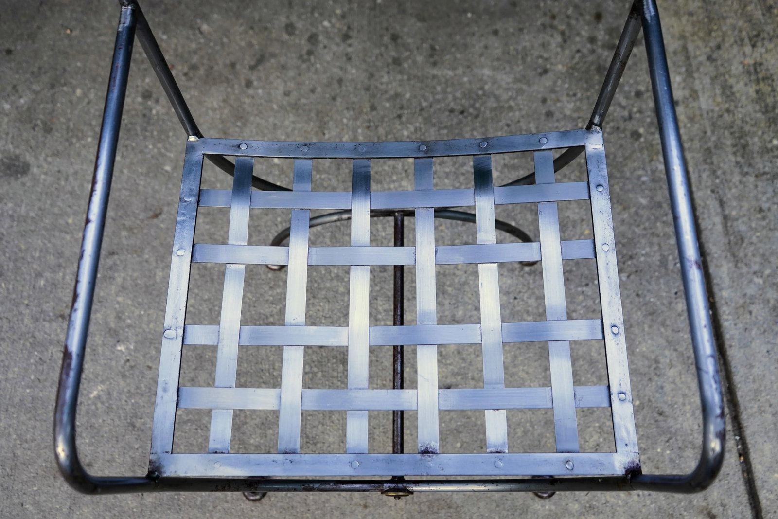 Vintage Savonarola Style Wrought Iron & Brass Round Glass Top Dining Table & 4 Campaign Chairs - 9