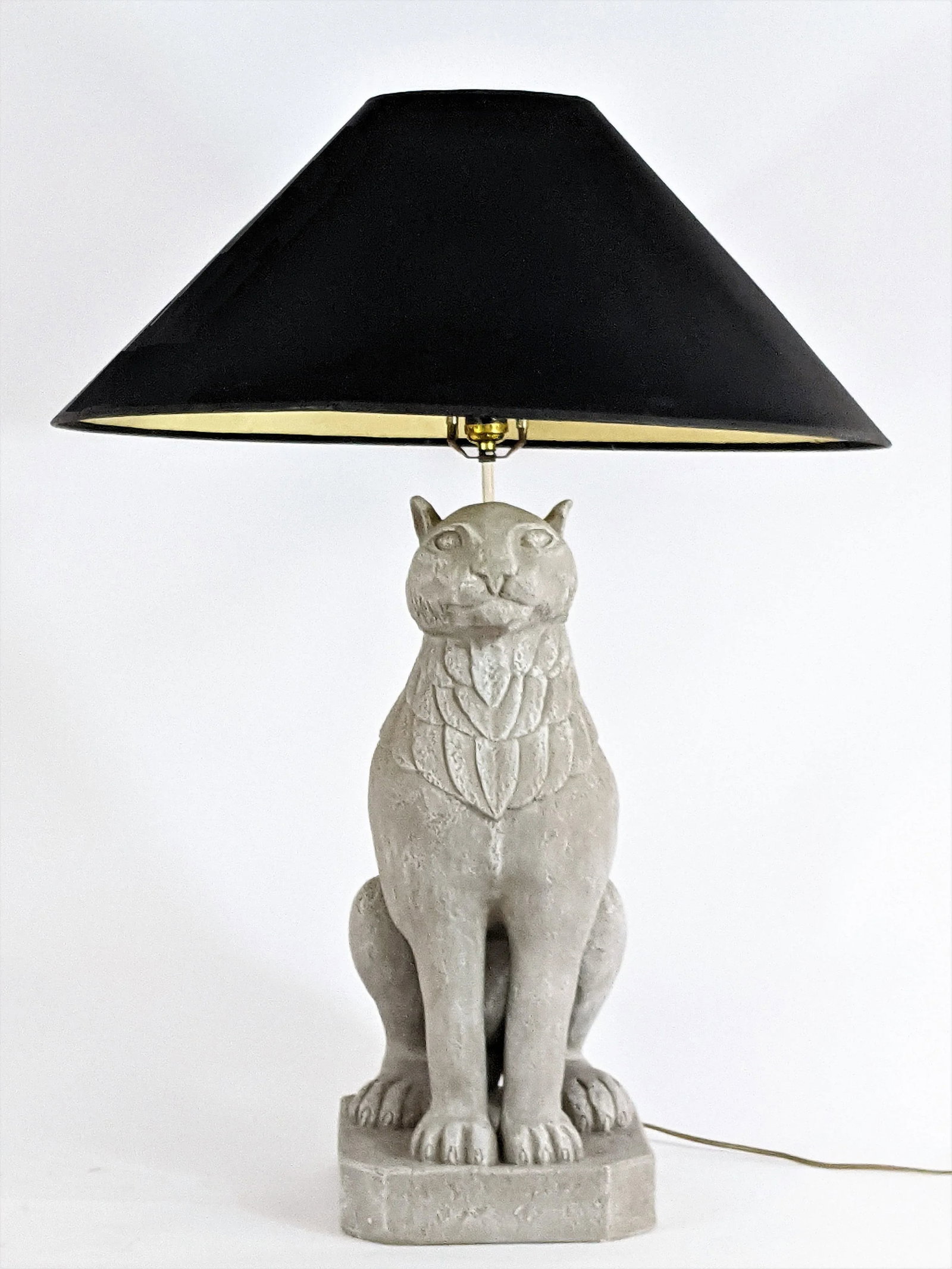 Vintage Egyptian Cat Goddess Lamp - 2