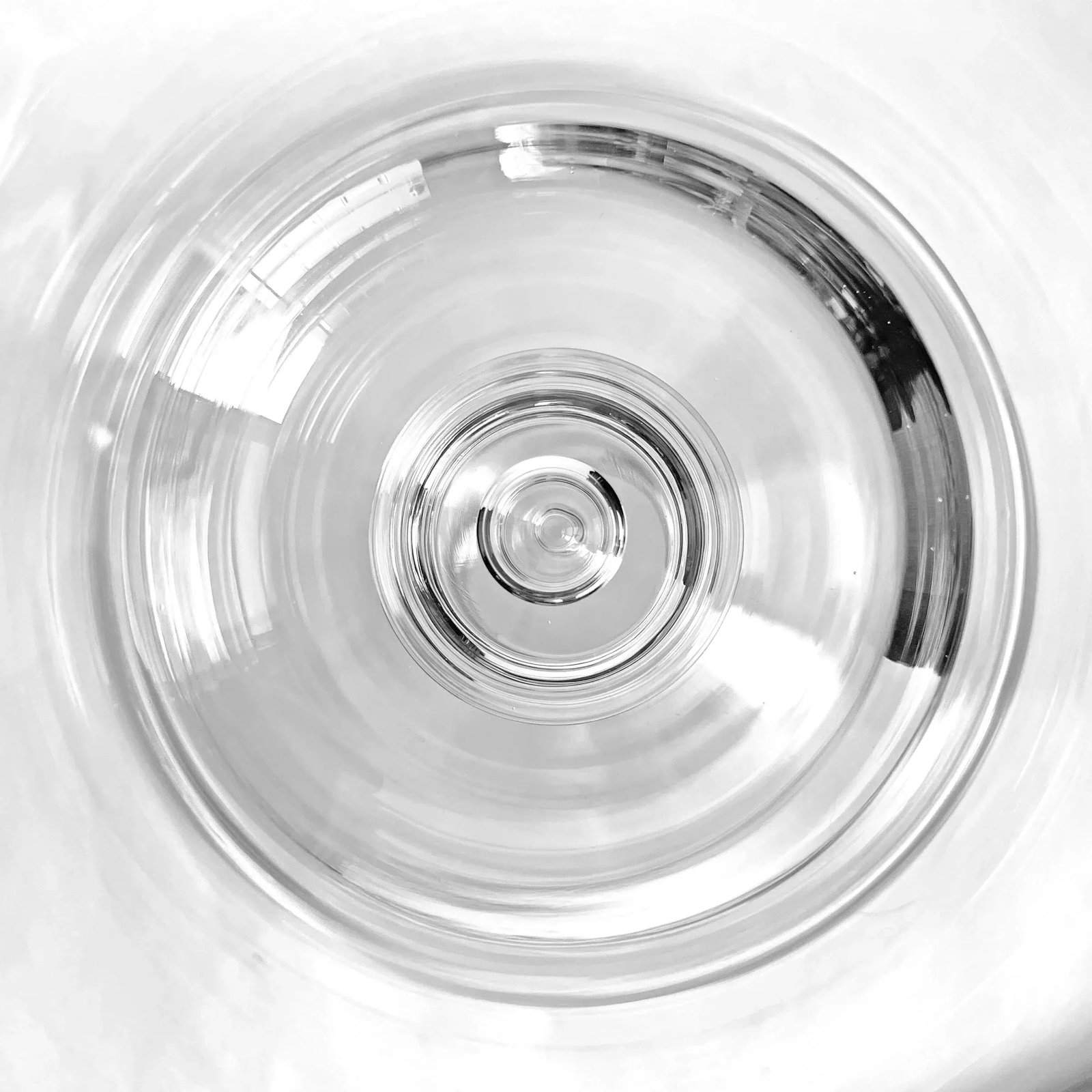 Set of Eight Captured Bubble Champagne Coupes - 9