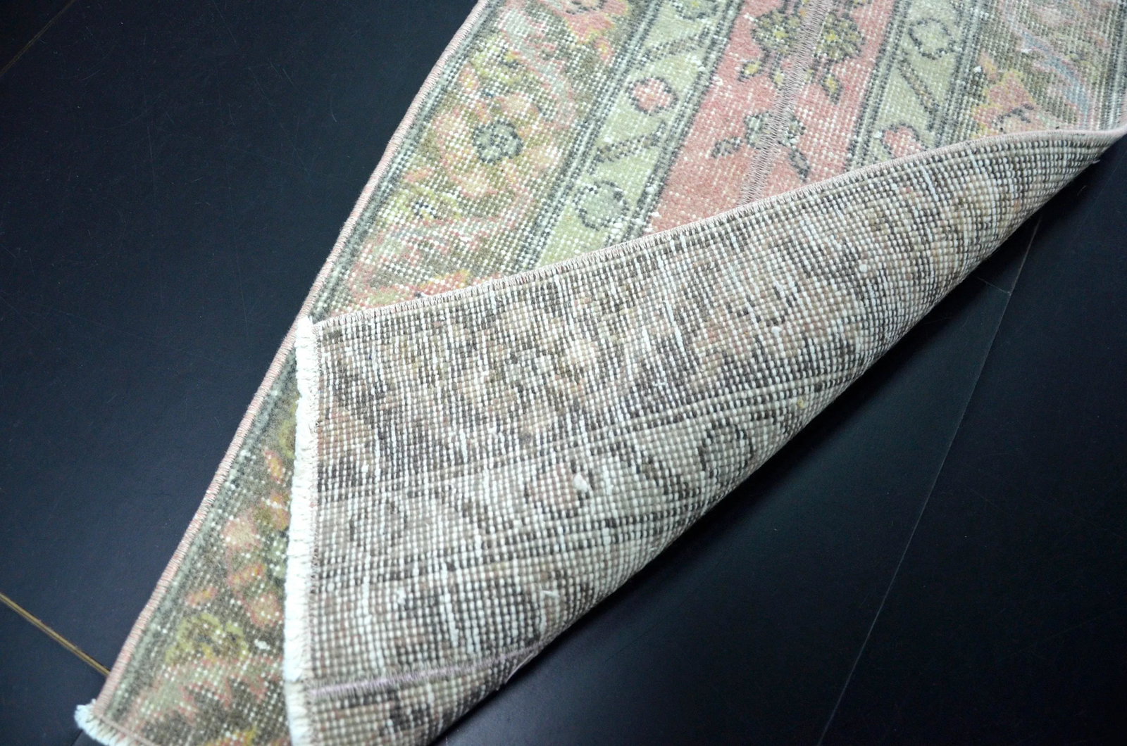 1960s Vintage Anatolia Faded Rug - 5