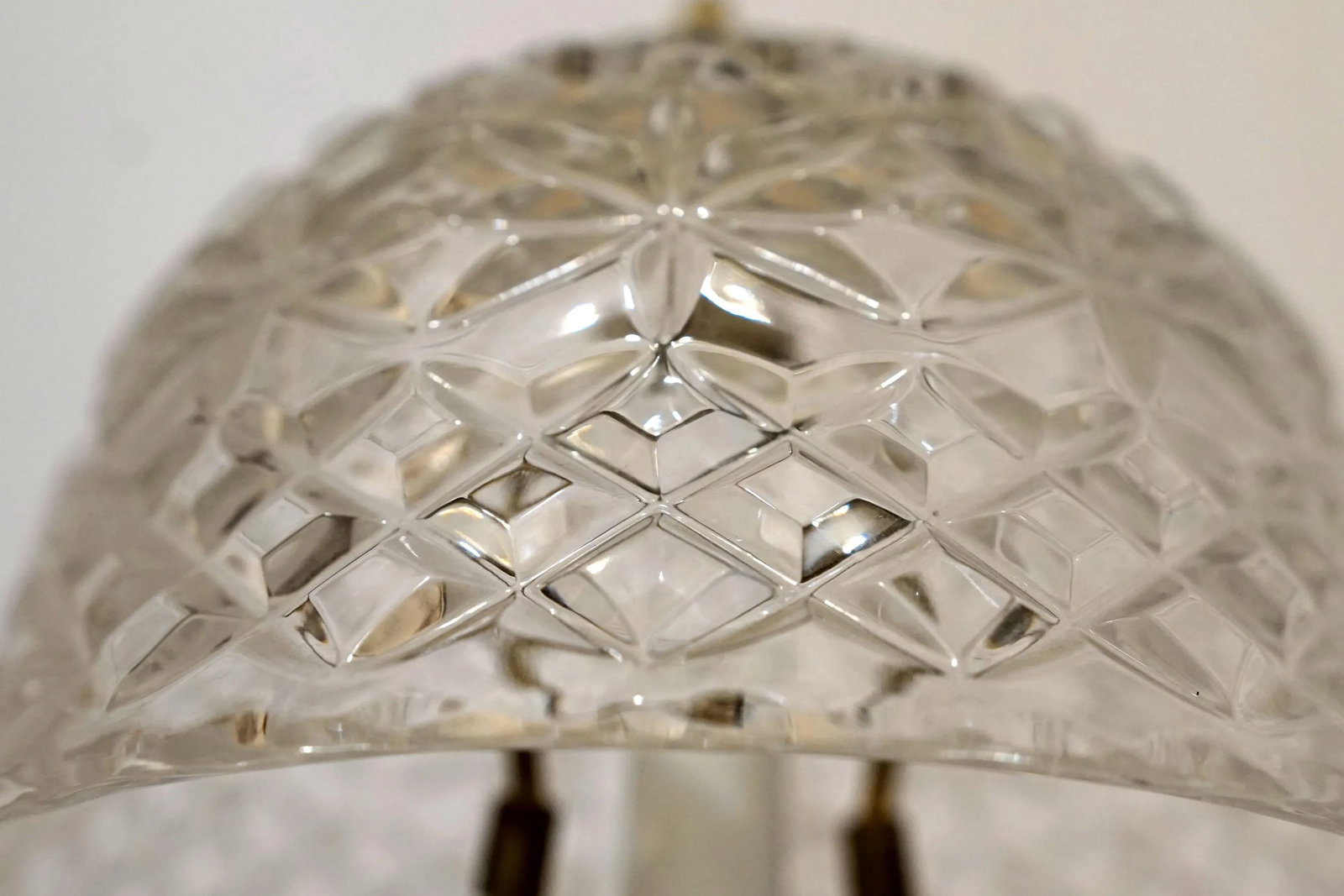 1940s Art Deco American Mushroom Form Pressed Crystal Leaded Table Lamp - 6