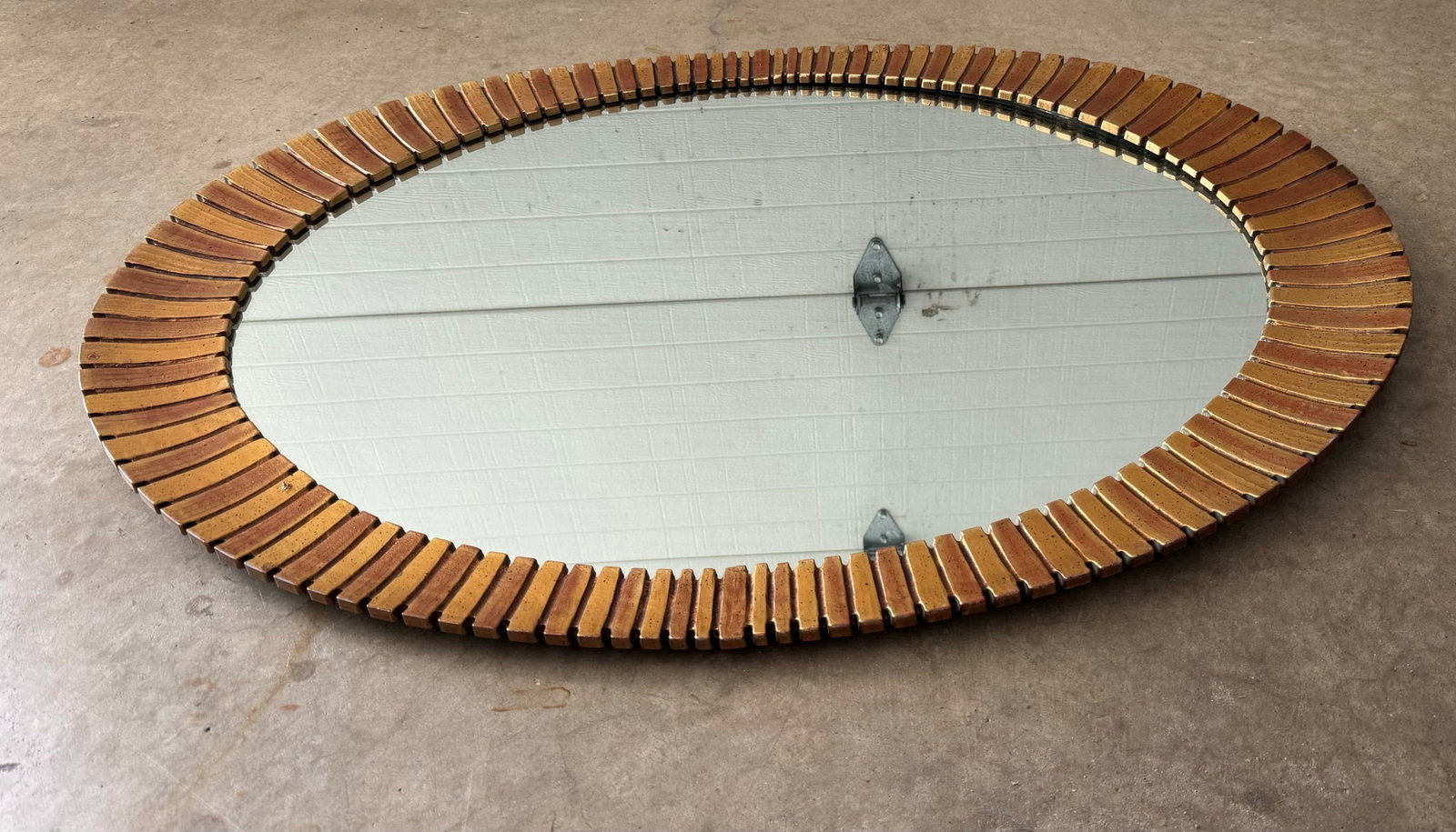 Vintage Hollywood Regency Eyelash Mirror - 2
