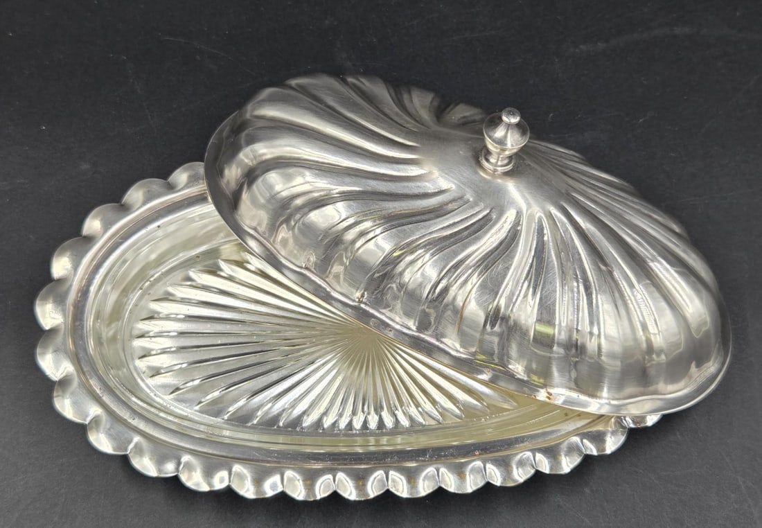 Mid 20th Century Sheffield Victorian Style Silver Plated Spiral Covered Butter Dish W/ Glass Insert - 4