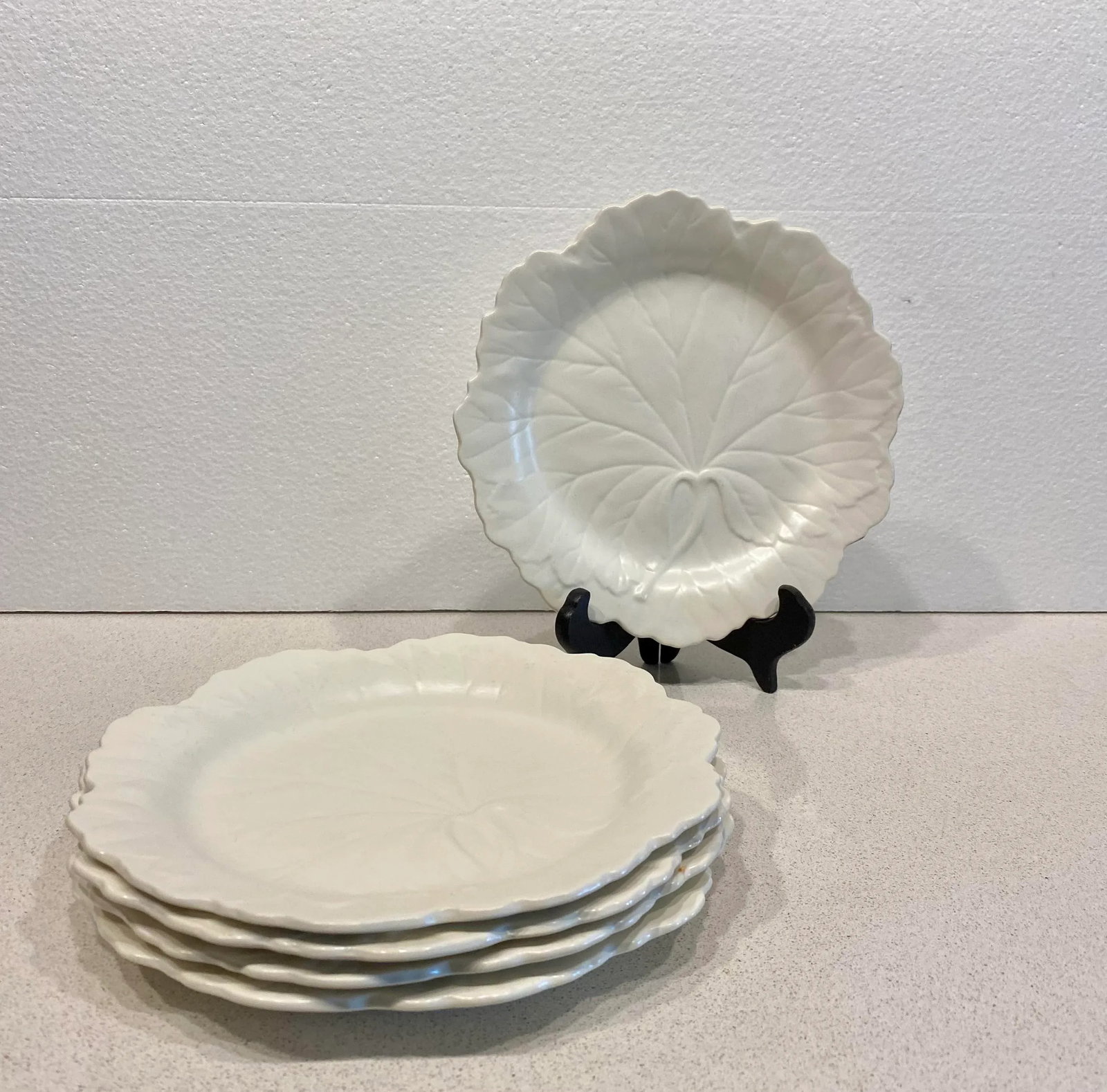 Vintage Wedgewood Cabbage Dessert Plates- Set of 5 - 2