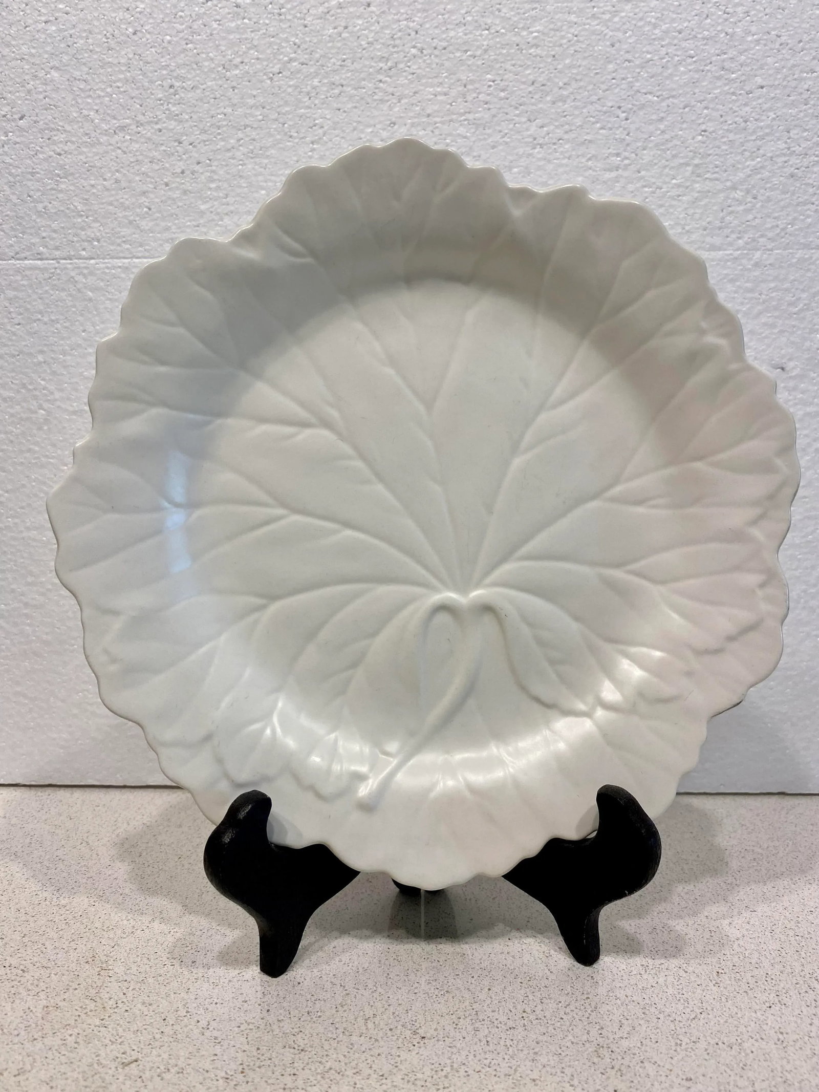 Vintage Wedgewood Cabbage Dessert Plates- Set of 5 - 3