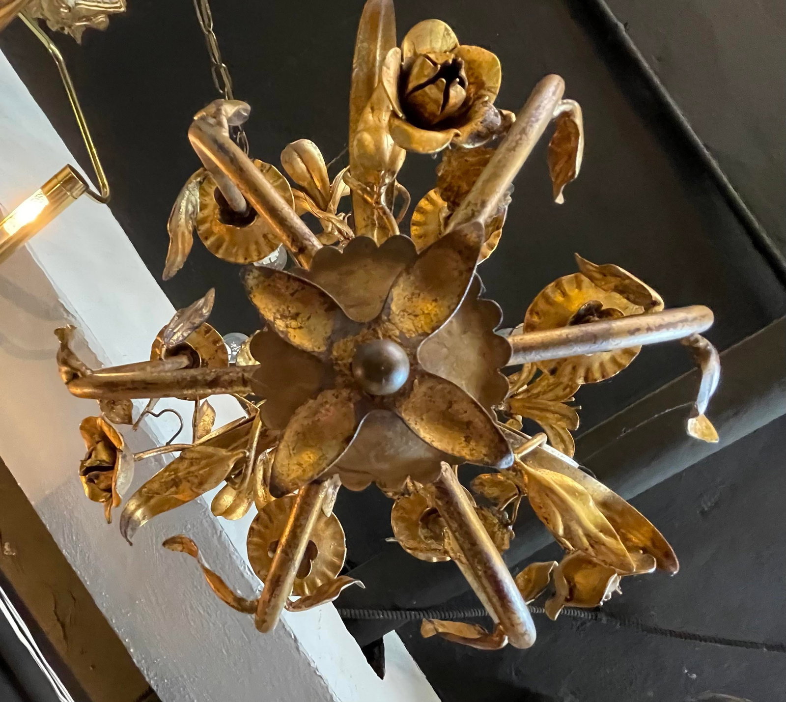 Vintage 1960s Italian Mid Century Hollywood Regency Six Light Gilt Floral Chandelier - 8