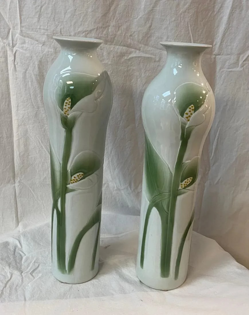 Maitland Smith Set of 2 Hand Painted Vintage Vases - 11