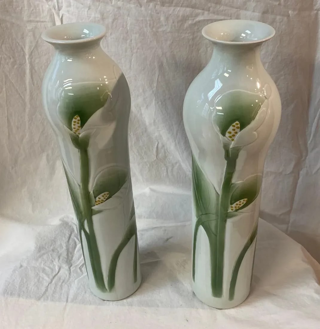 Maitland Smith Set of 2 Hand Painted Vintage Vases - 2
