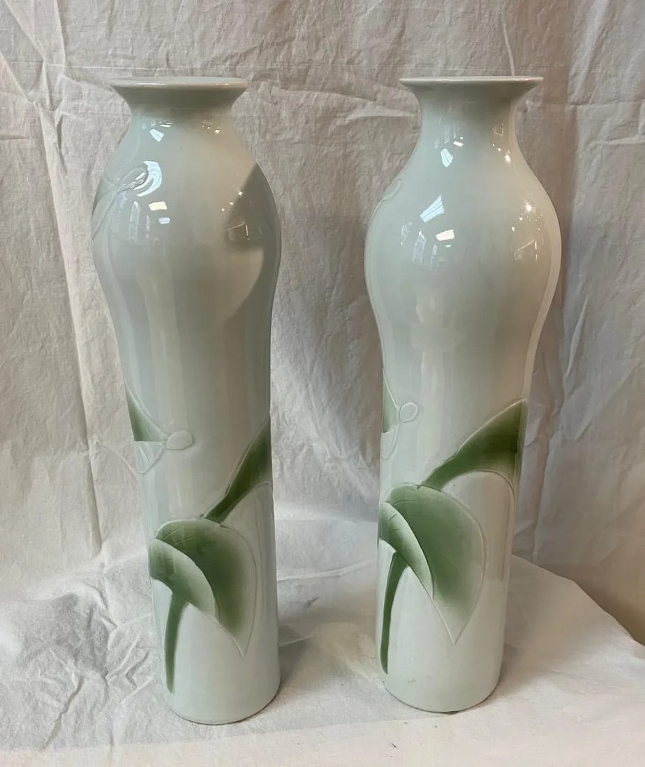 Maitland Smith Set of 2 Hand Painted Vintage Vases - 4