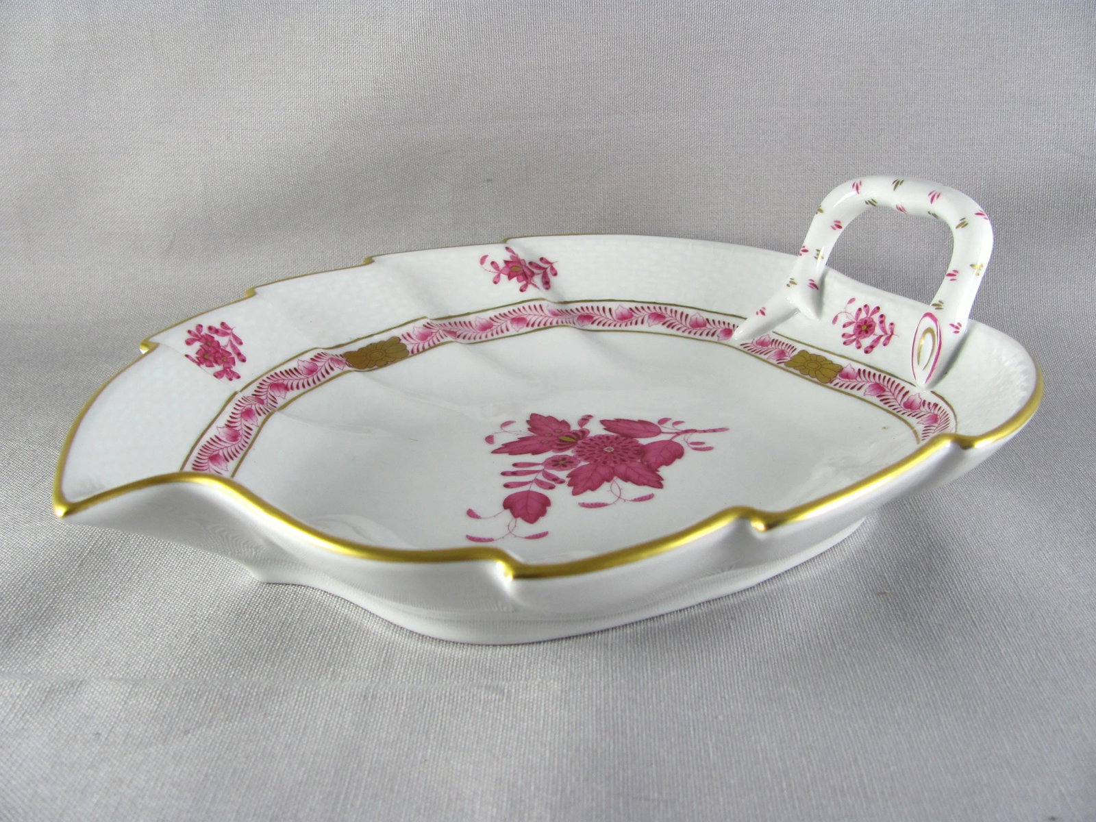 9-3/8" Herend Chinese Bouquet Raspberry Handled Leaf Dish Bowl - 5