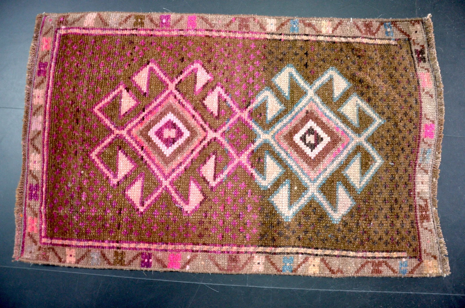 Pink and Brown Vintage Rug - 4
