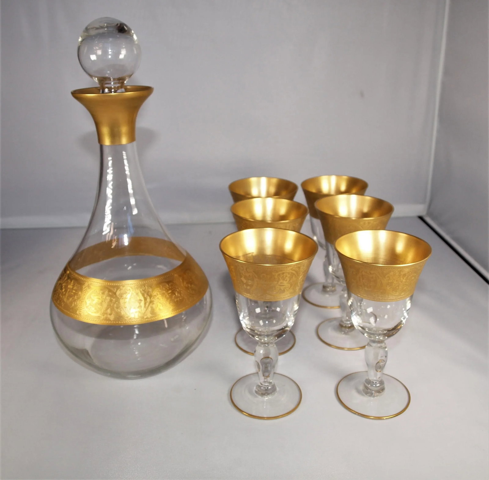 1970s Hand-Blown Wide Gold Band Glass Decanter & 6 Glasses Set - 2