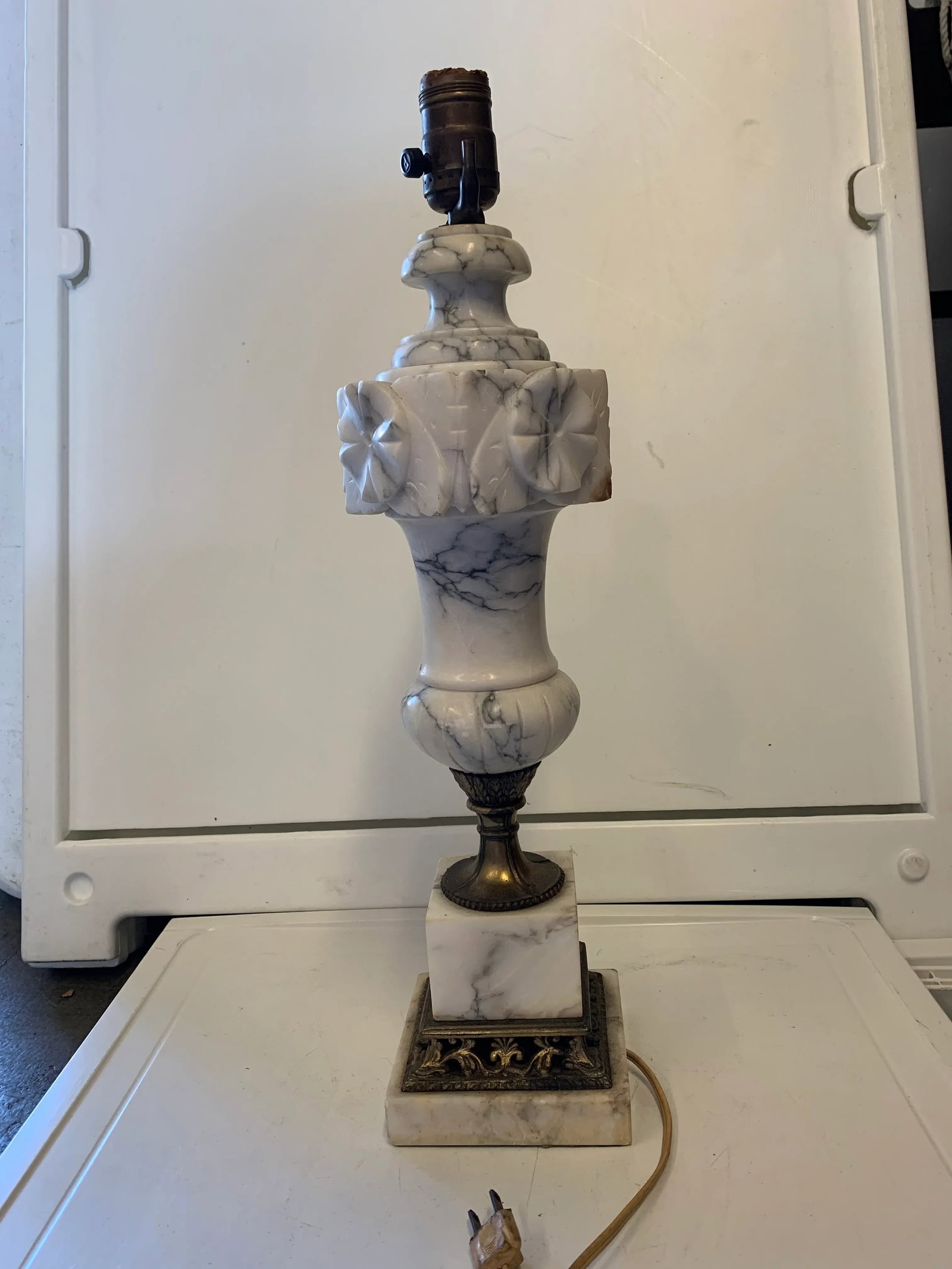 Mid 20th Century Marble & Brass Lamp - 4