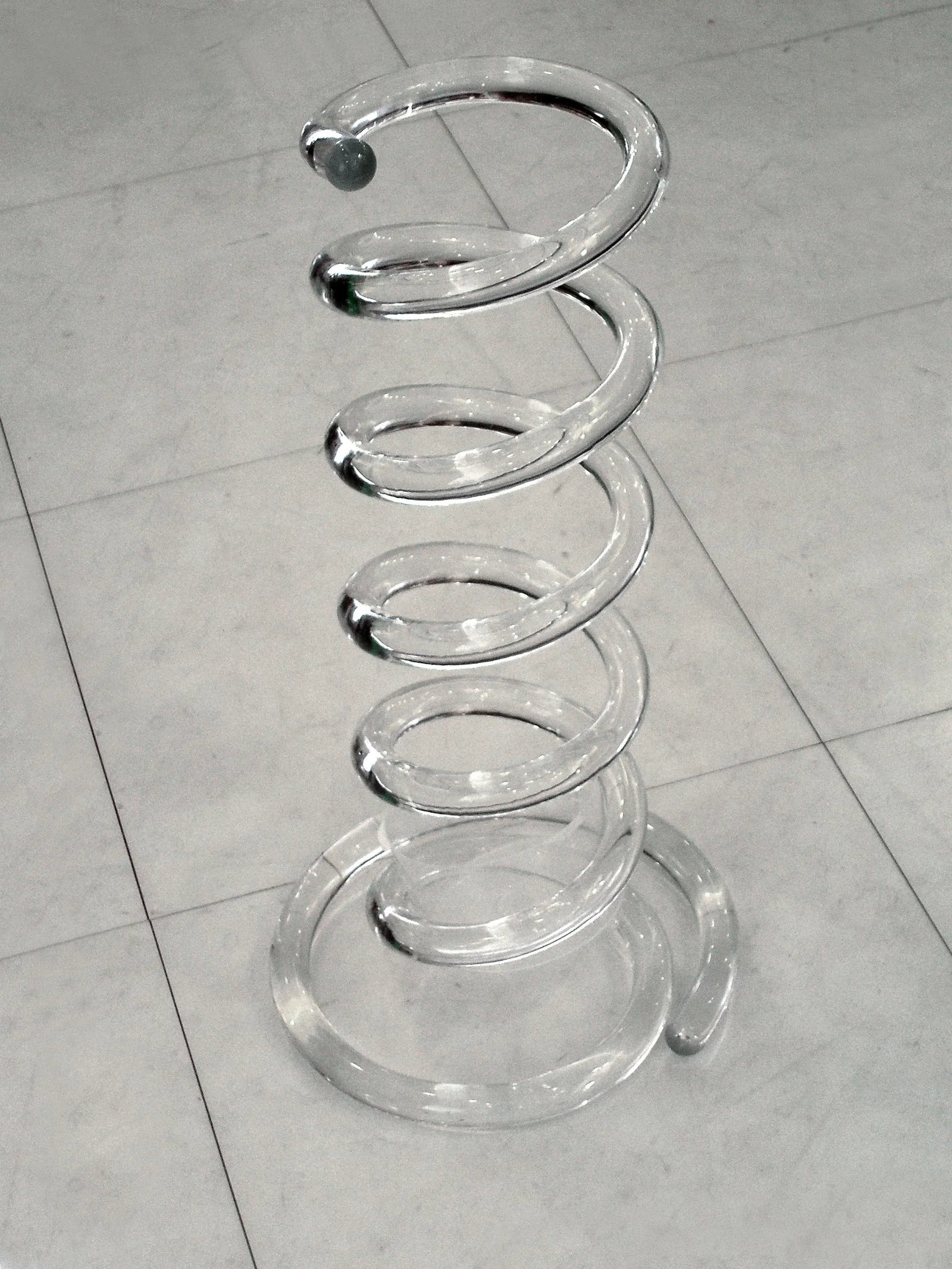 Dorothy Thorpe Lucite Umbrella Stand - 2