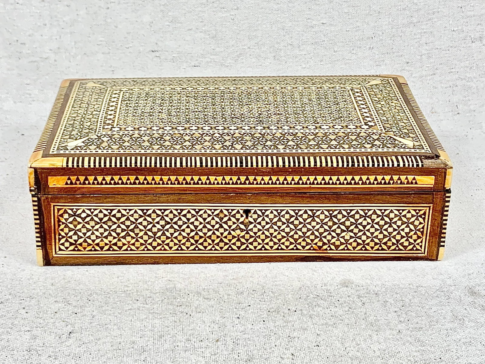 Mid 20th Century Vintage Rectangular Inlaid Mother of Pearl Jewelry Box - 13