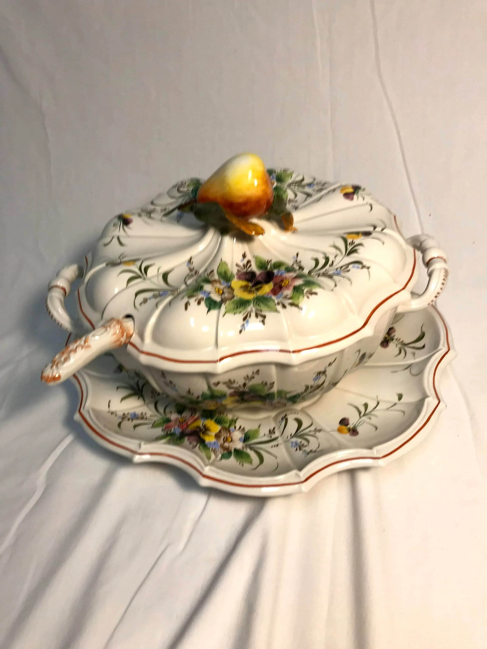Vintage Italian Soup Tureen with Serving Plate- 4 Pieces - 3