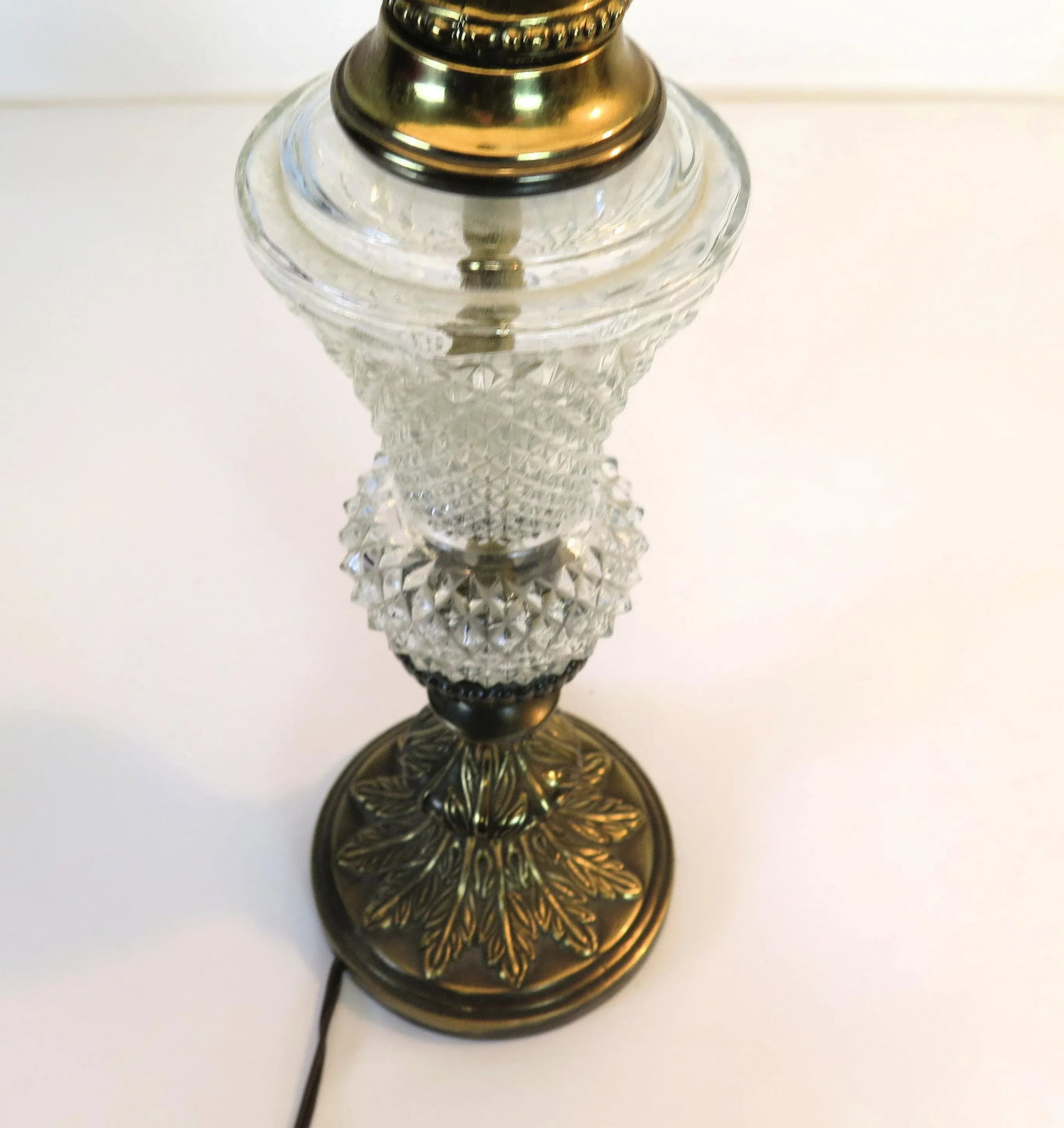 1950s Hollywood Regency Cut Glass and Brass Lamps - A Pair - 4