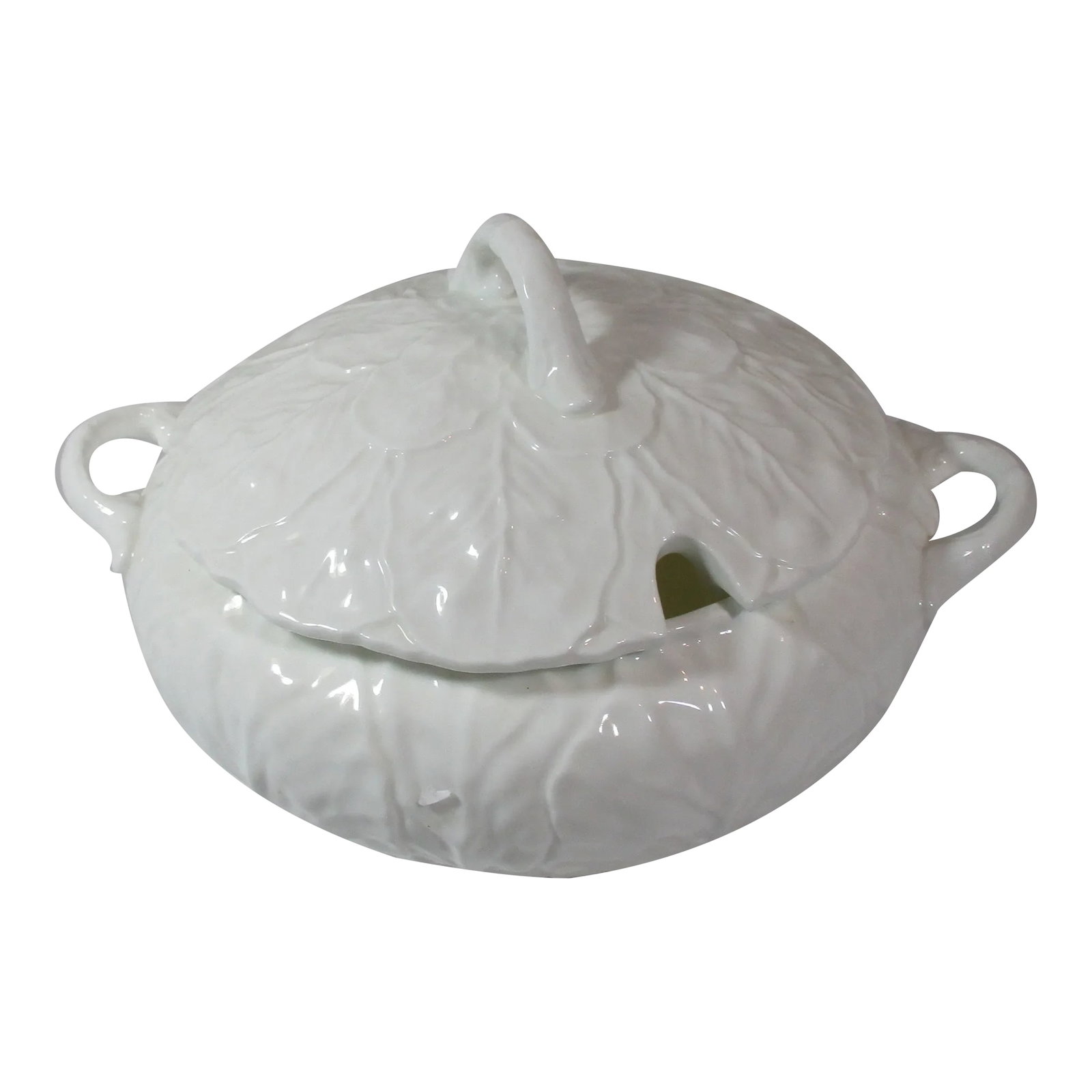 1960s Coalport of England Countryware Tureen: A bone china tureen with lid in the countryware pattern by Coalport of England. It has an all-white embossed cabbage leaf design. A great statement piece displayed on a buffet or sideboard.
