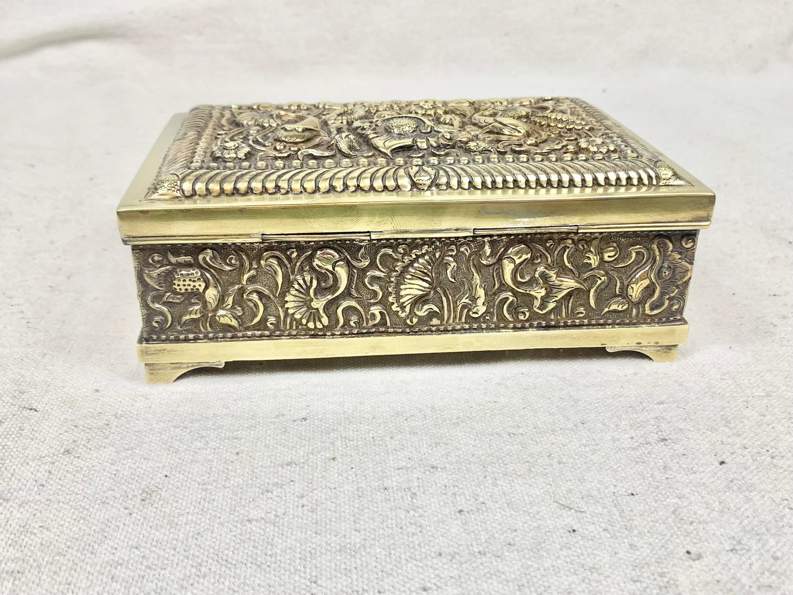 Vintage Repousse Metal and Wood Box - 5
