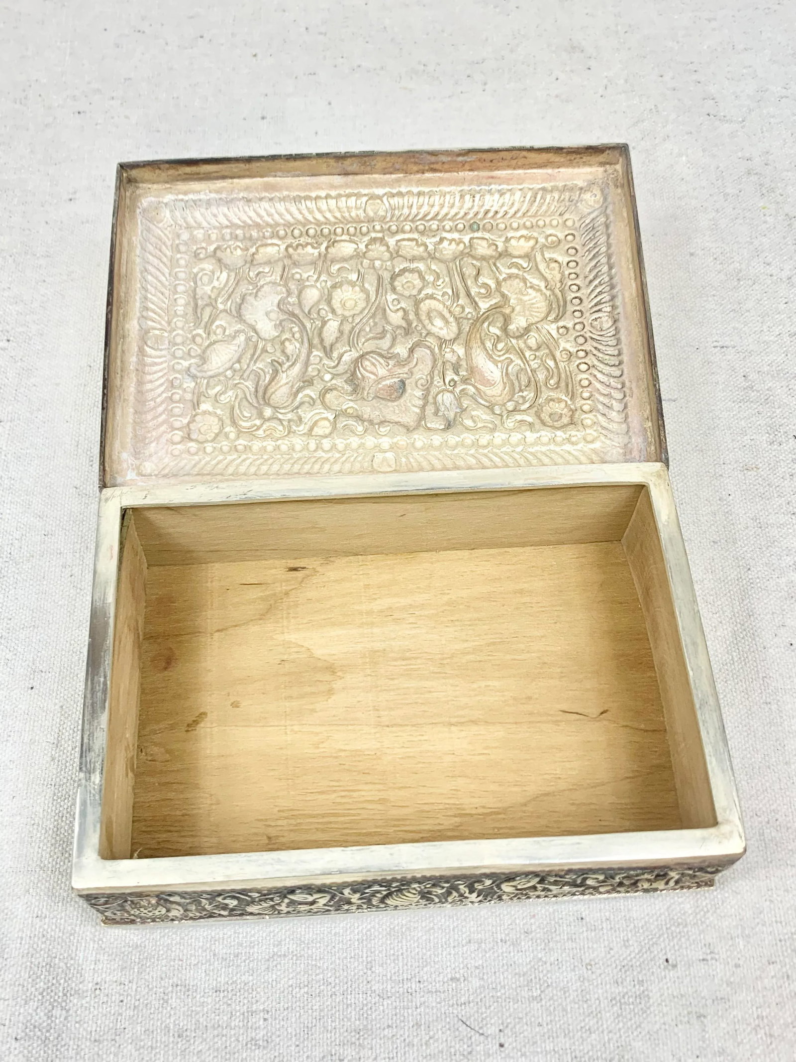 Vintage Repousse Metal and Wood Box - 8