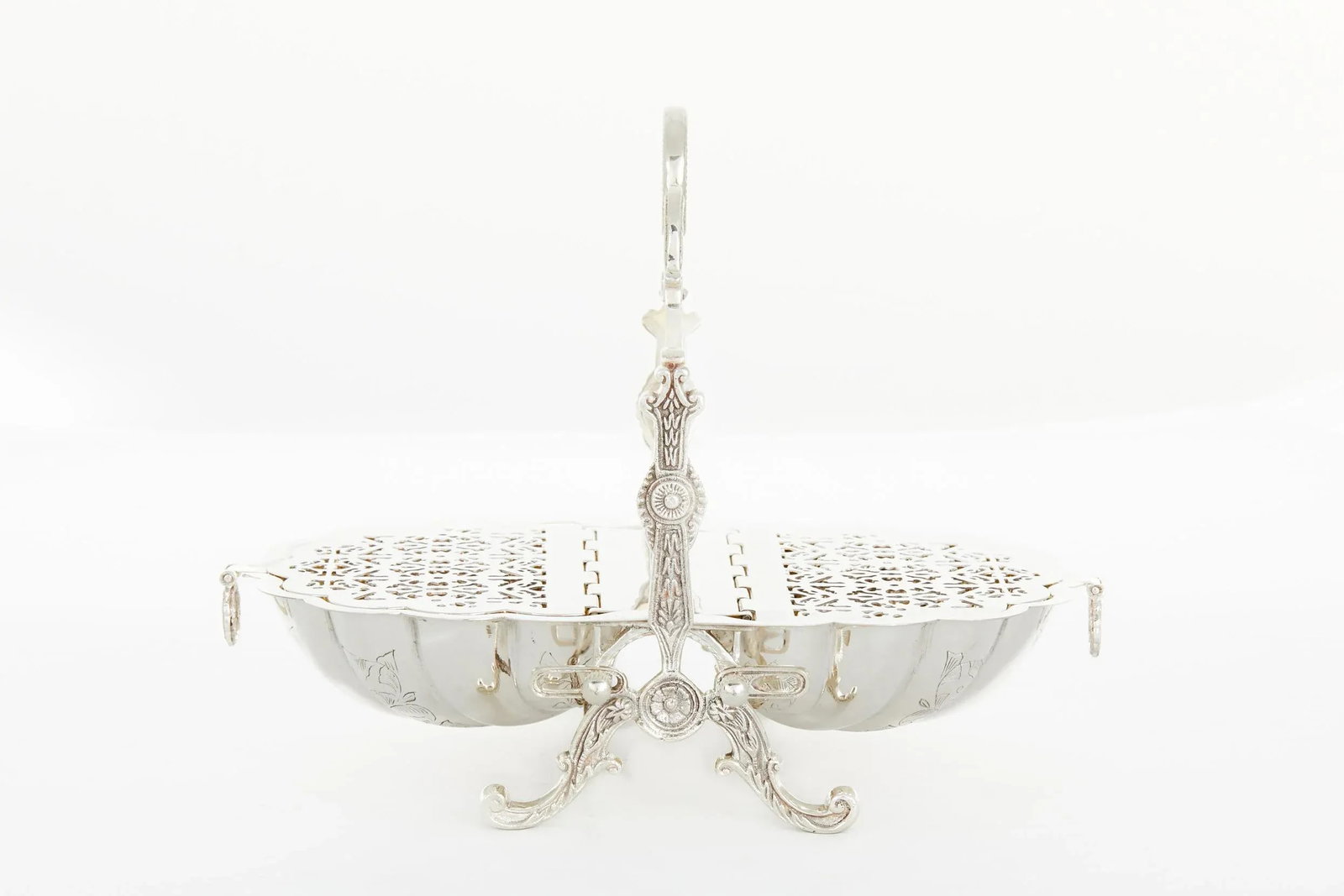 Antique English Silverplate Tableware Piece - 3