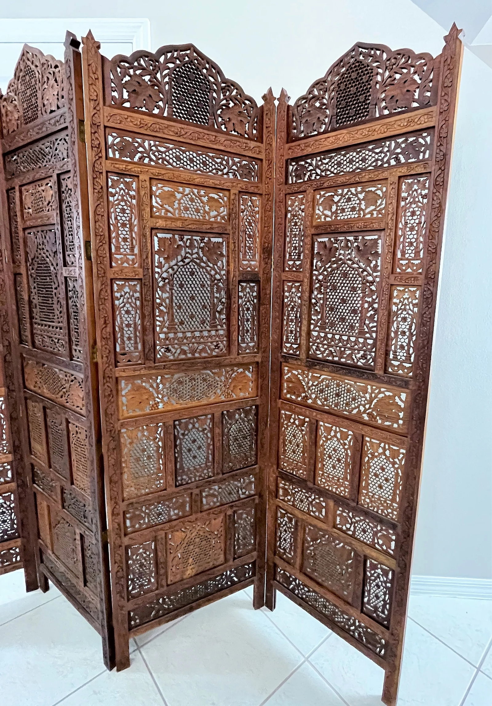 Mid 20th Century Moroccan Style Pierced Fruitwood 4-Panel Floor Screen - 4