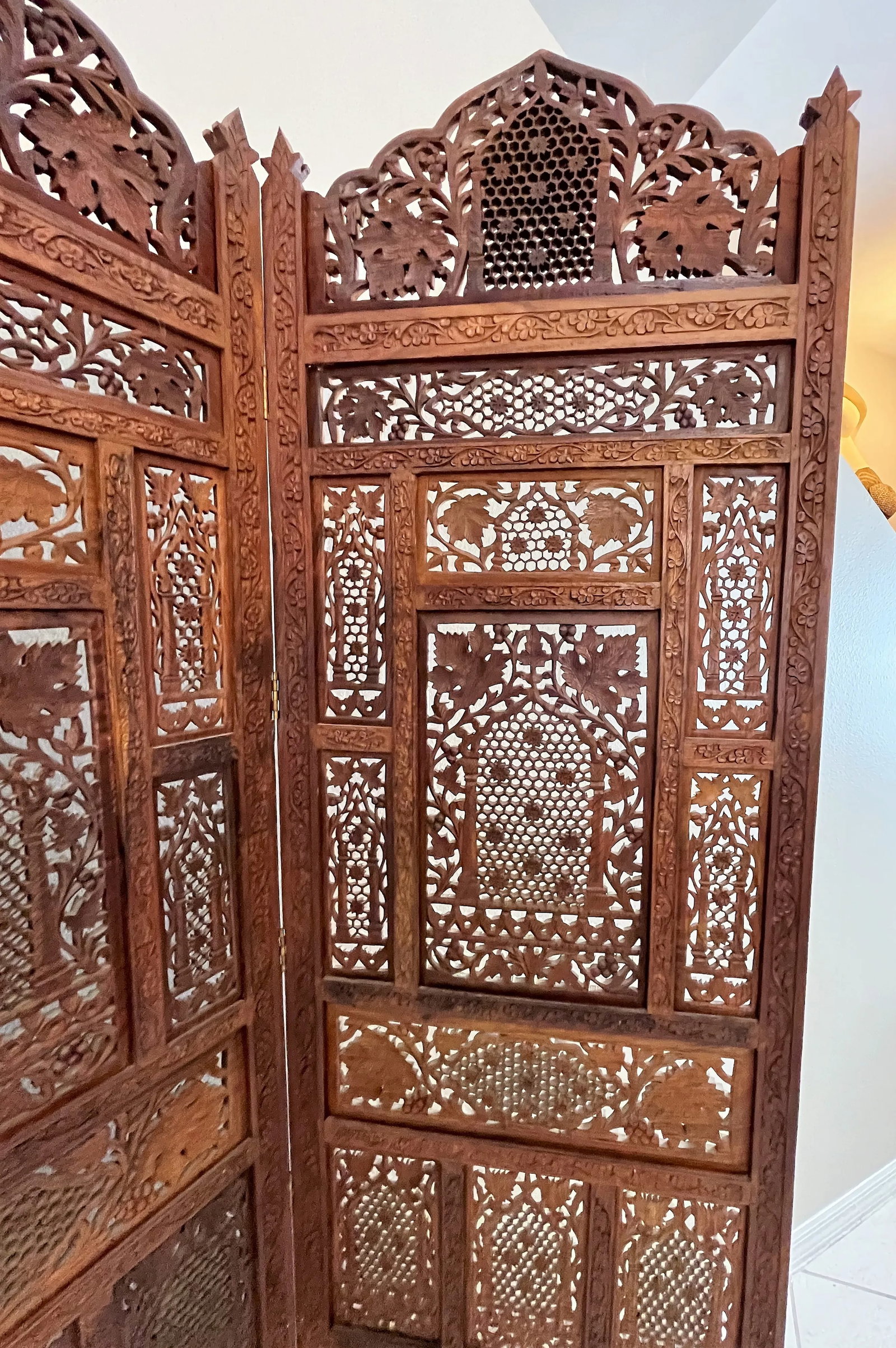 Mid 20th Century Moroccan Style Pierced Fruitwood 4-Panel Floor Screen - 5