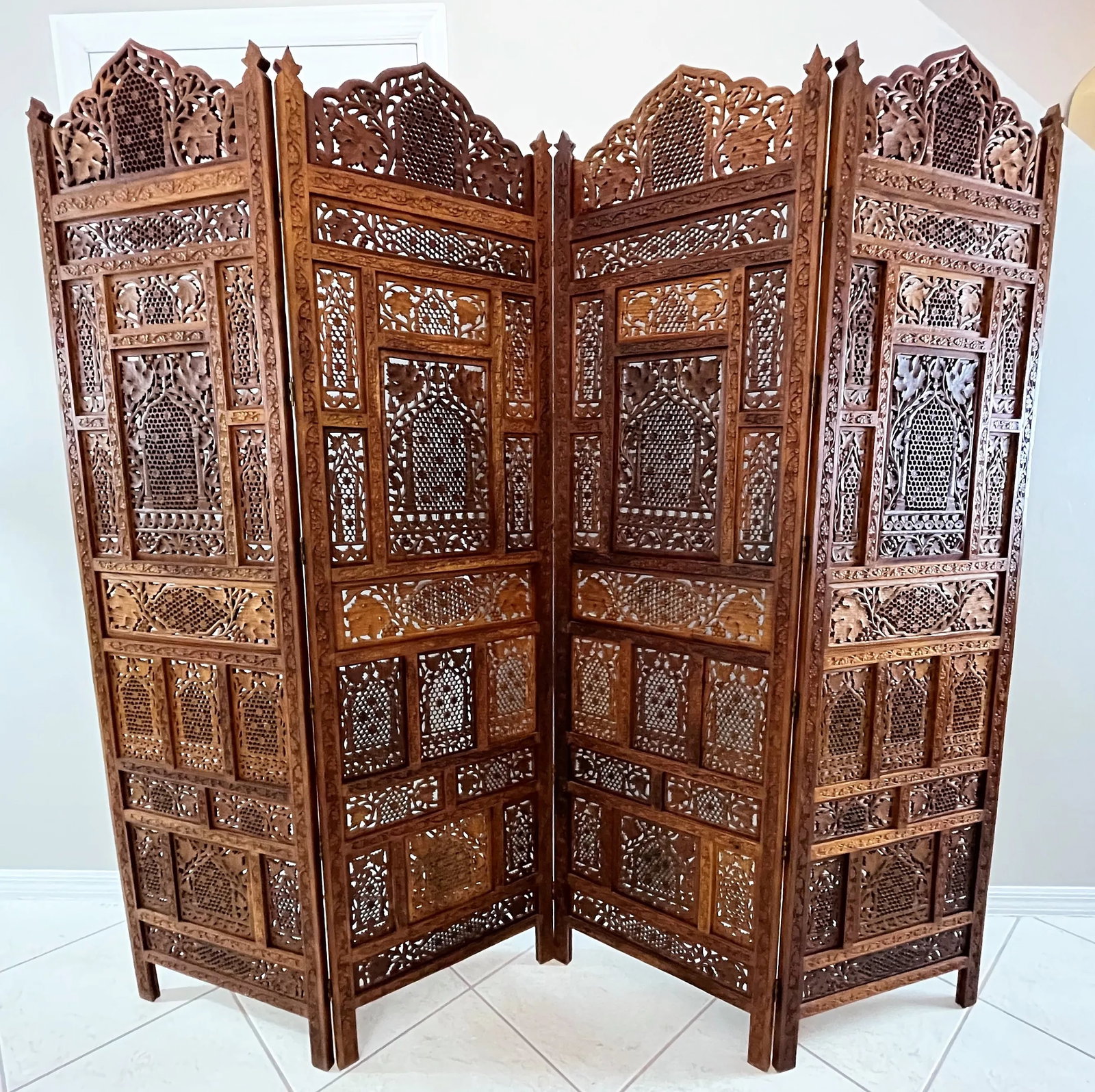 Mid 20th Century Moroccan Style Pierced Fruitwood 4-Panel Floor Screen - 7