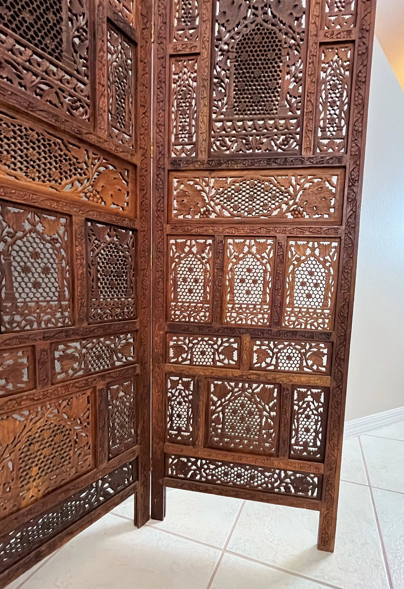 Mid 20th Century Moroccan Style Pierced Fruitwood 4-Panel Floor Screen - 8