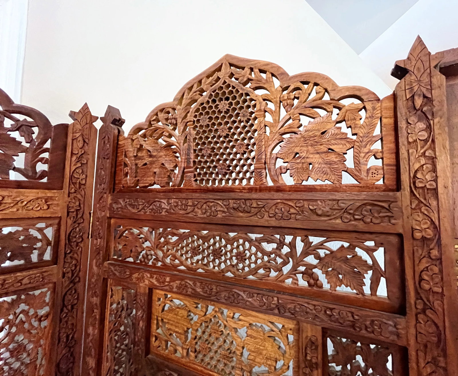 Mid 20th Century Moroccan Style Pierced Fruitwood 4-Panel Floor Screen - 9
