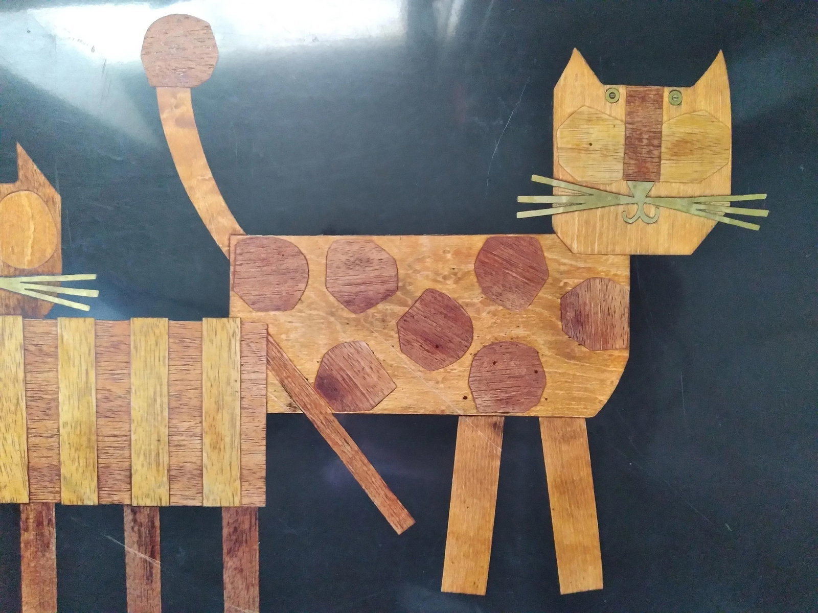 1960s Couroc Wood and Brass Inlay Cat Serving Tray - 4