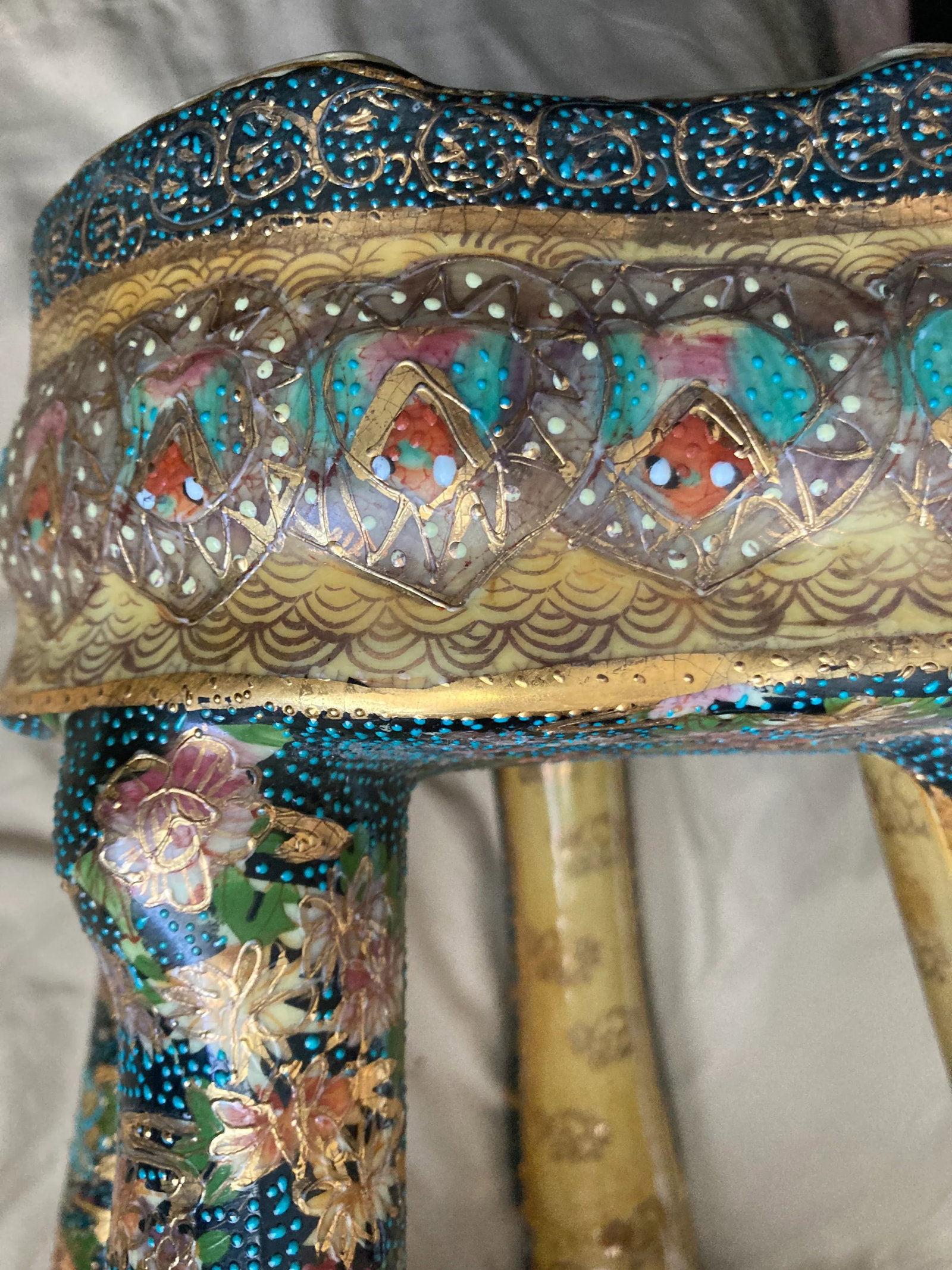 20th Century Japanese Satsuma Hand-Painted Accent Table or Garden Seat - 11