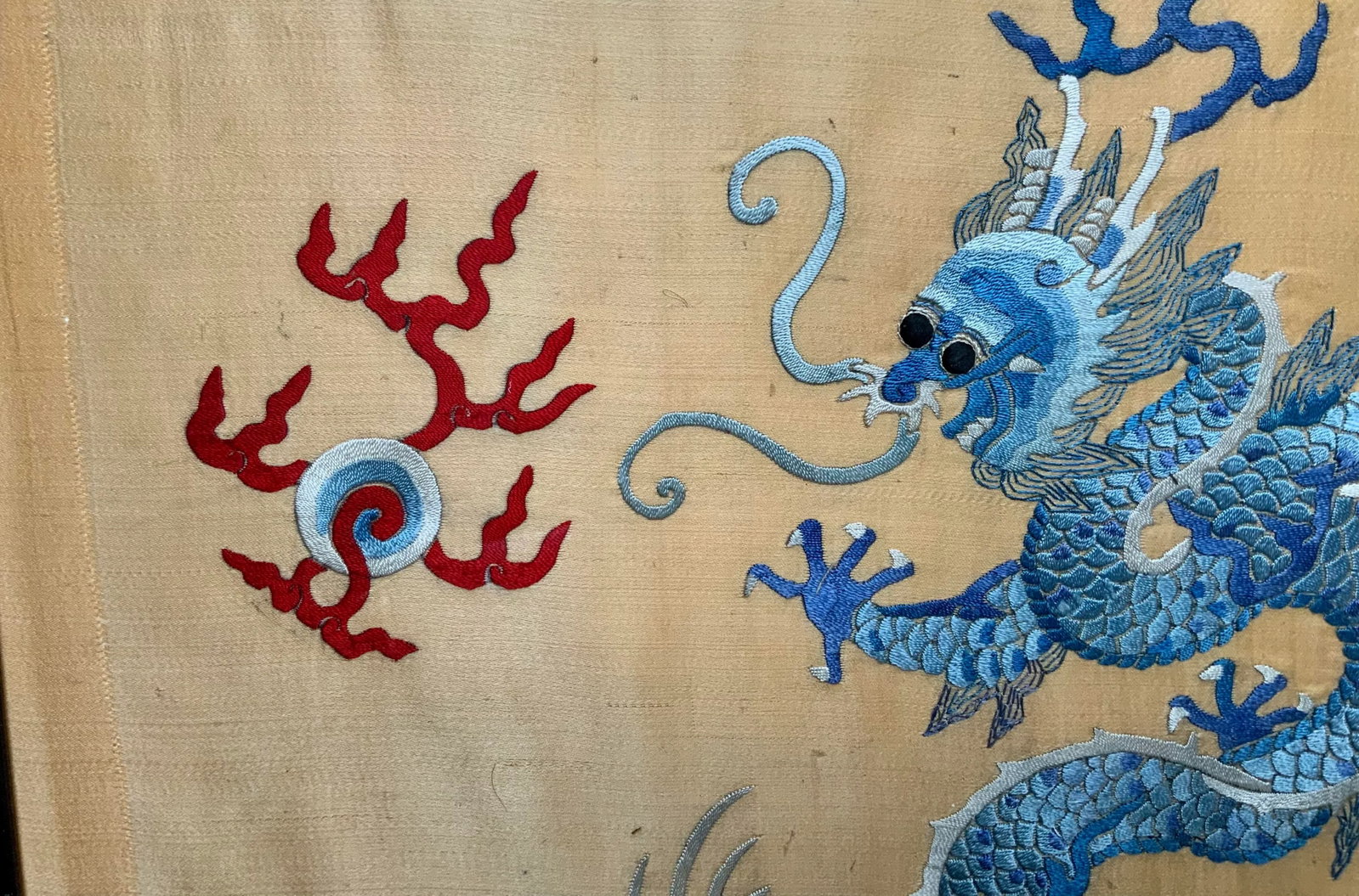 Antique Chinese Framed Embroidery of a Dragon - 4