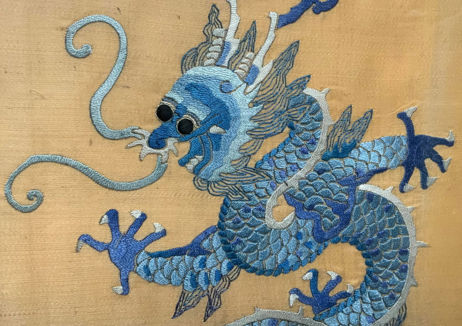 Antique Chinese Framed Embroidery of a Dragon - 8