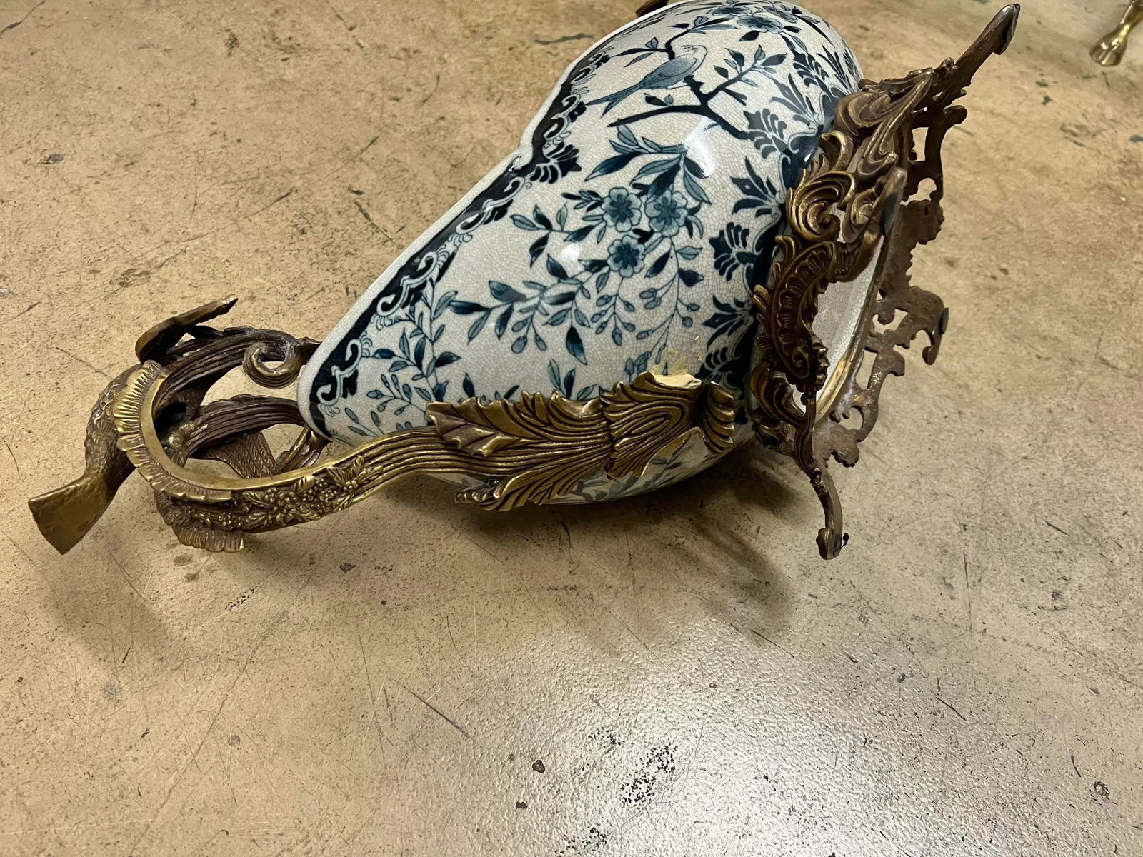 Antique Large Footed Cachepot With Dragons by Coalport - 5