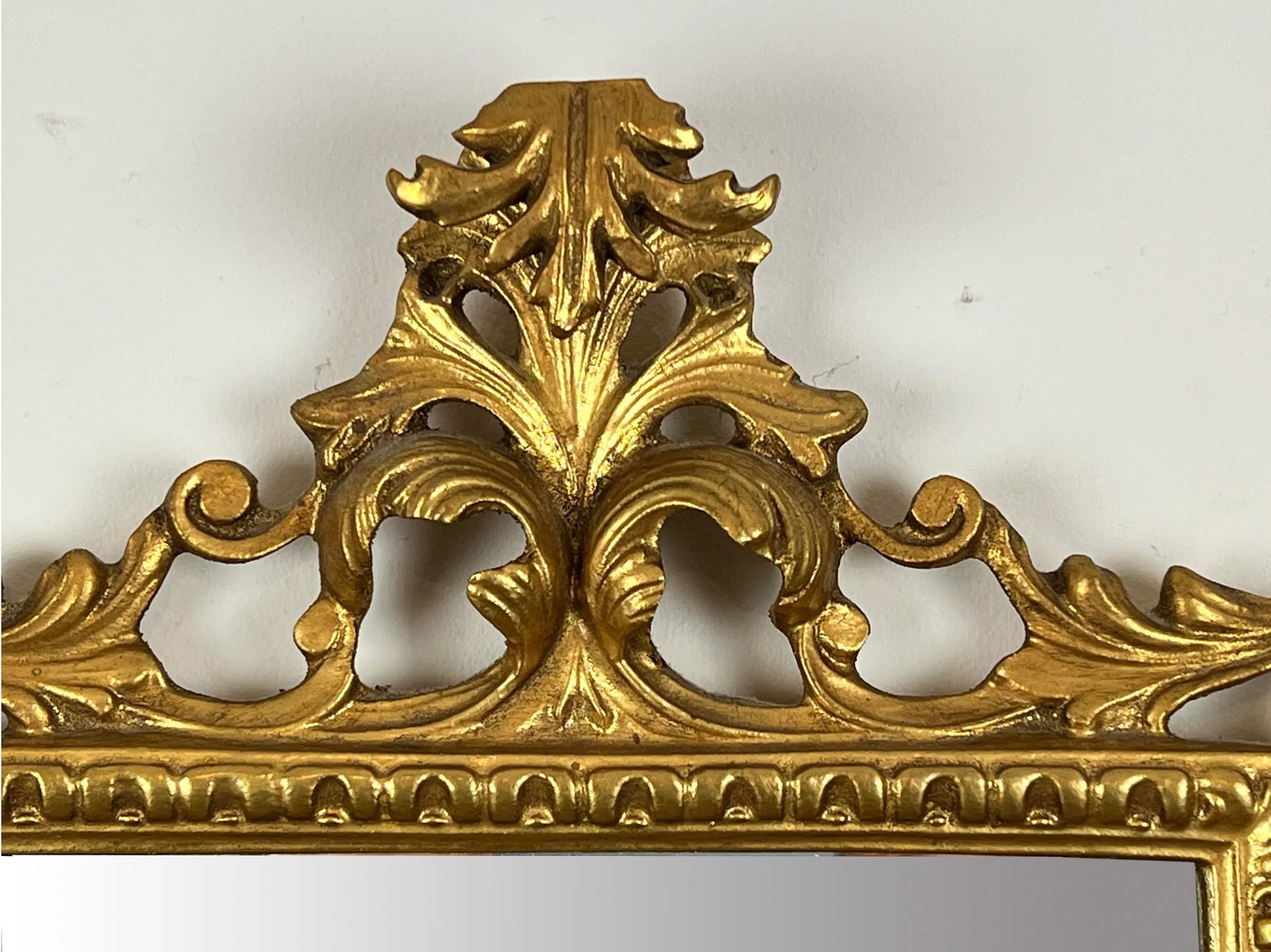 1980s Italian Baroque Style Carved & Gilded Mirror - 4