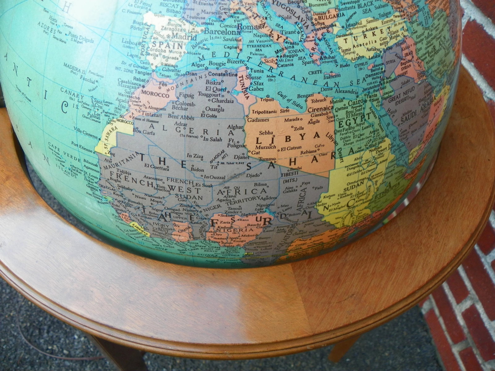 Mid 20th Century Kittinger Illuminated Reploge World Globe on Mahogany Stand - 10