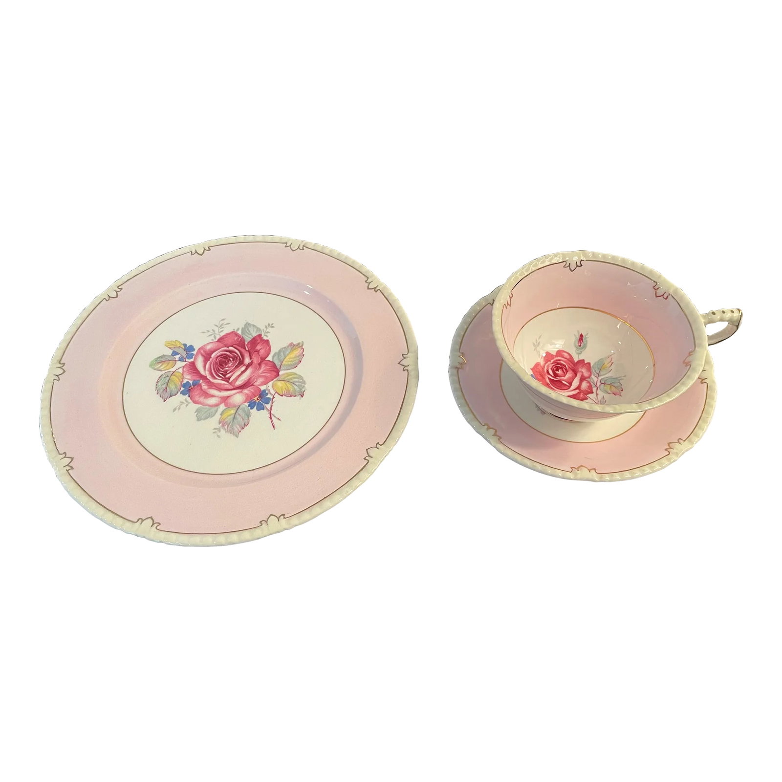Vintage Paragon Double Warrant Rose Tea Cup, Saucer and Plate With Rose- 3 Pieces: Vintage Paragon fine china tea cup, saucer and plate (8.25 inches). Issued by Warrant of Appointment of Her Majesty Queen Elizabeth and Her Majesty Queen Mary. This lovely set features a scalloped