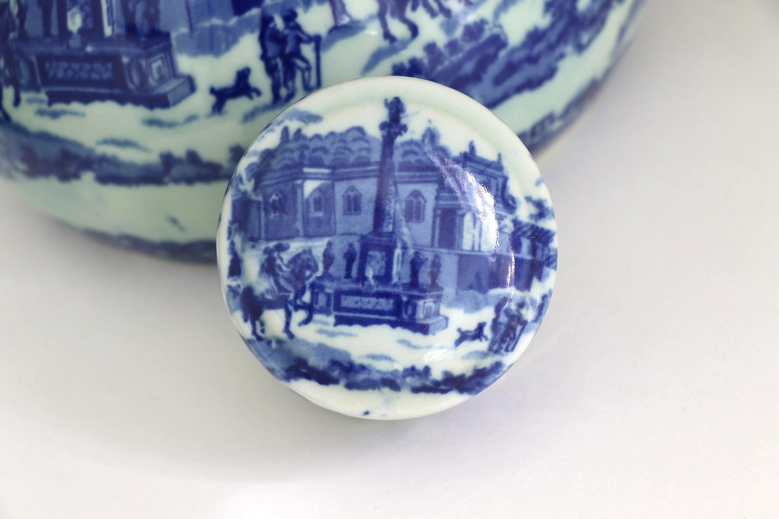 Late 20th Century Blue and White Victoria Wear Teapot - 5