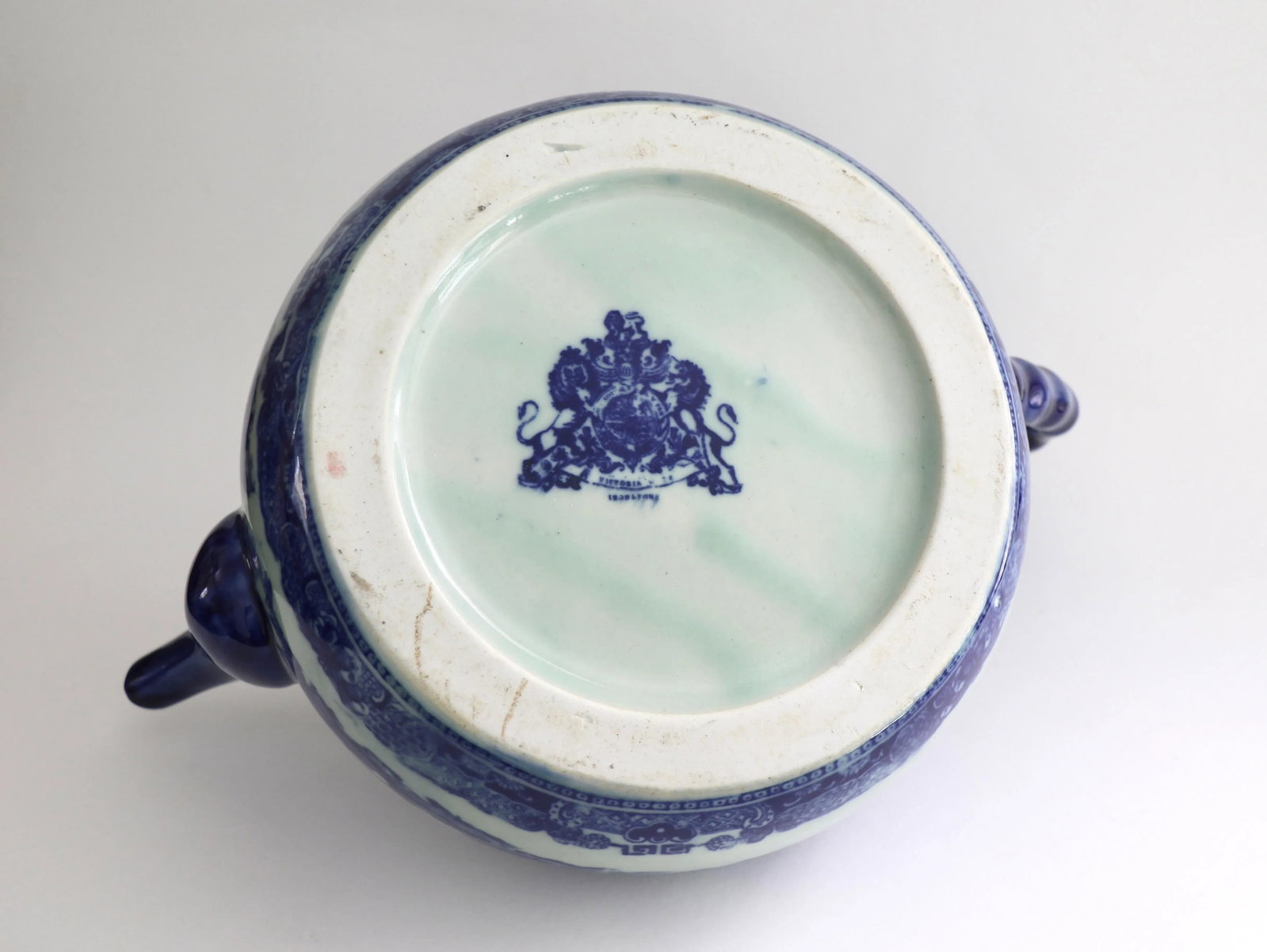 Late 20th Century Blue and White Victoria Wear Teapot - 6
