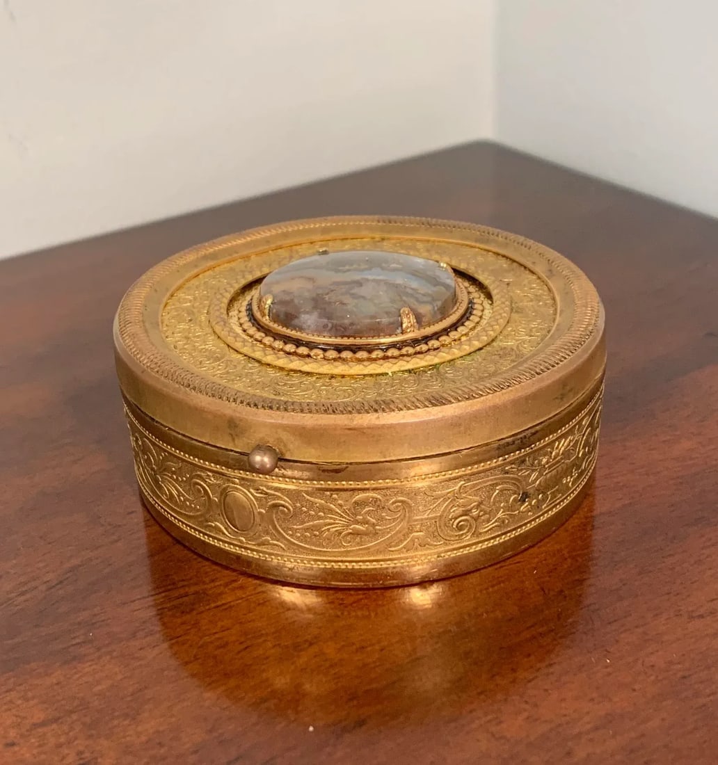 Late 19th Century Round Gilt Brass Box With Inset Agate - 3