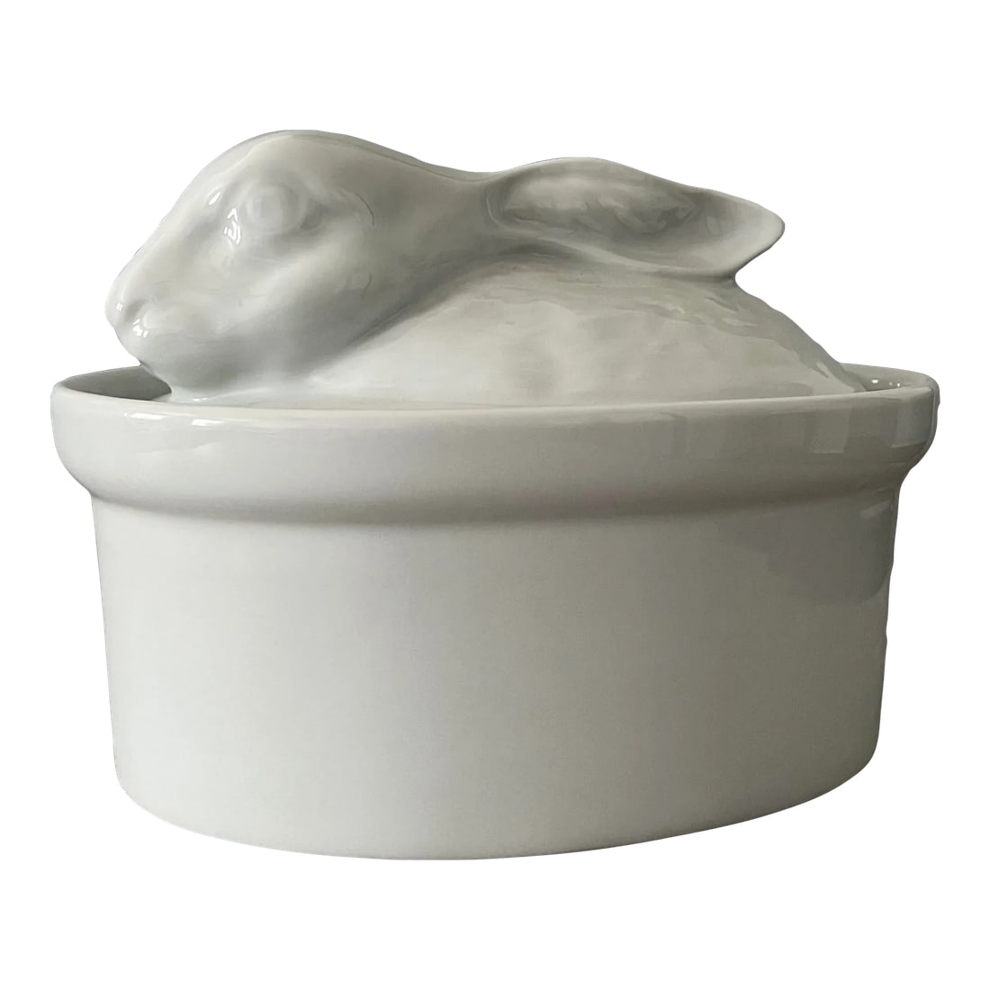 Aplico France Porcelain Bunny Casserole or Baking Dish With Lid- Marked: So thrilled to bring you this Apilico French porcelain bunny (or hare) serving dish in perfect condition! Perfect for casseroles, souffles, soups, you name it. I love these types of versatile items