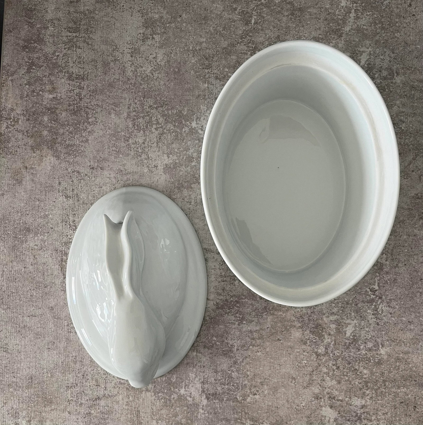 Aplico France Porcelain Bunny Casserole or Baking Dish With Lid- Marked - 8