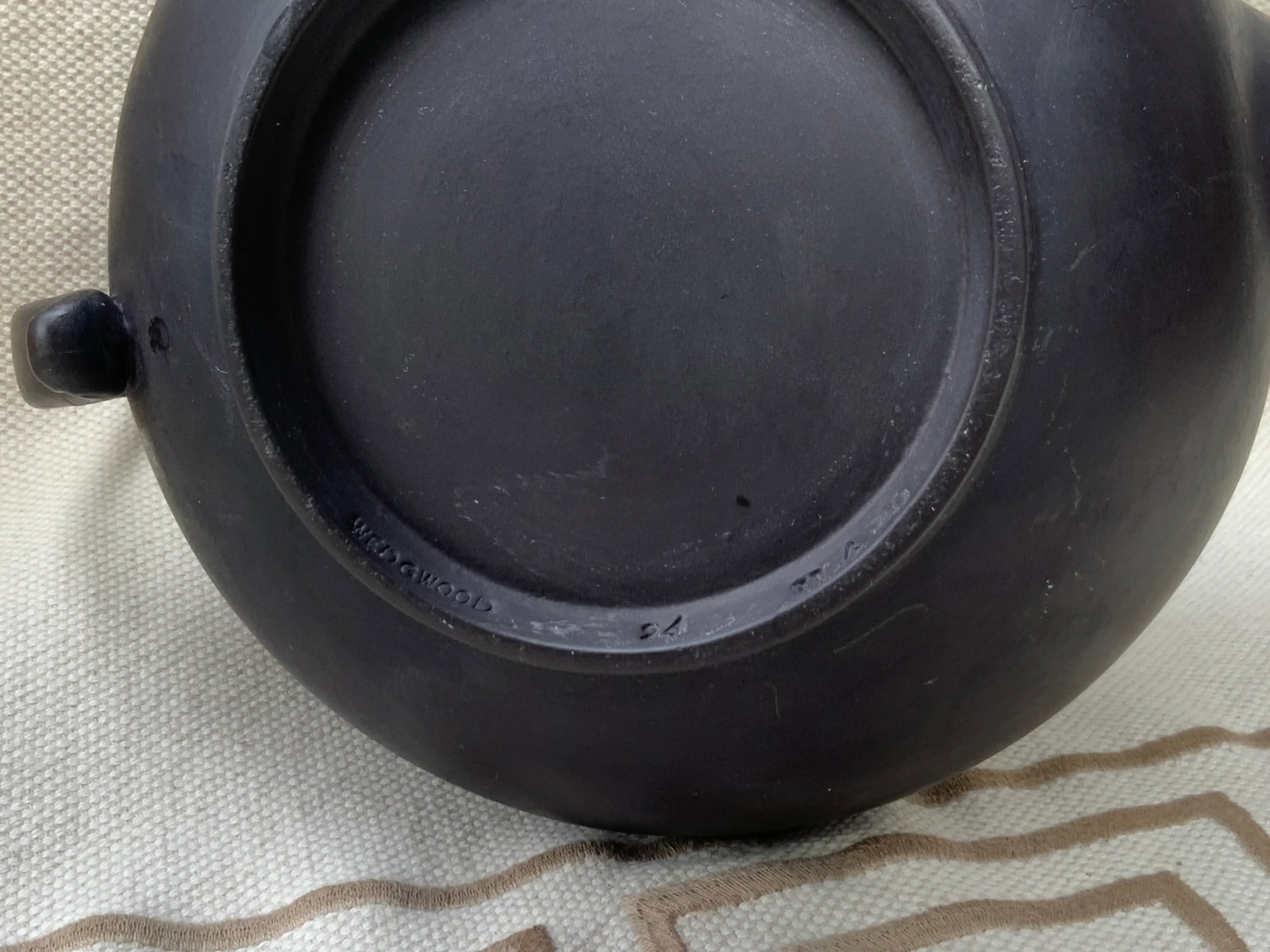 Georgian Style Wedgwood Black Basalt Jasperware Teapot - 5