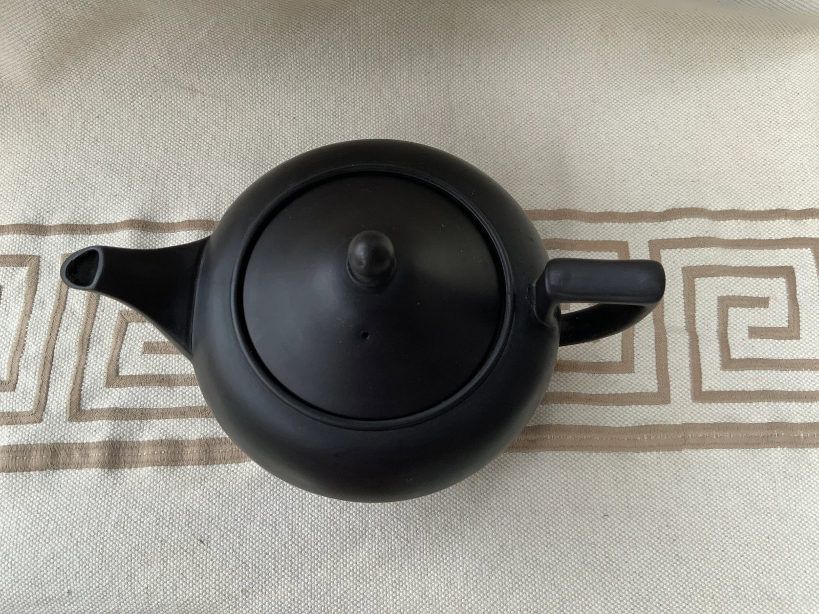 Georgian Style Wedgwood Black Basalt Jasperware Teapot - 6