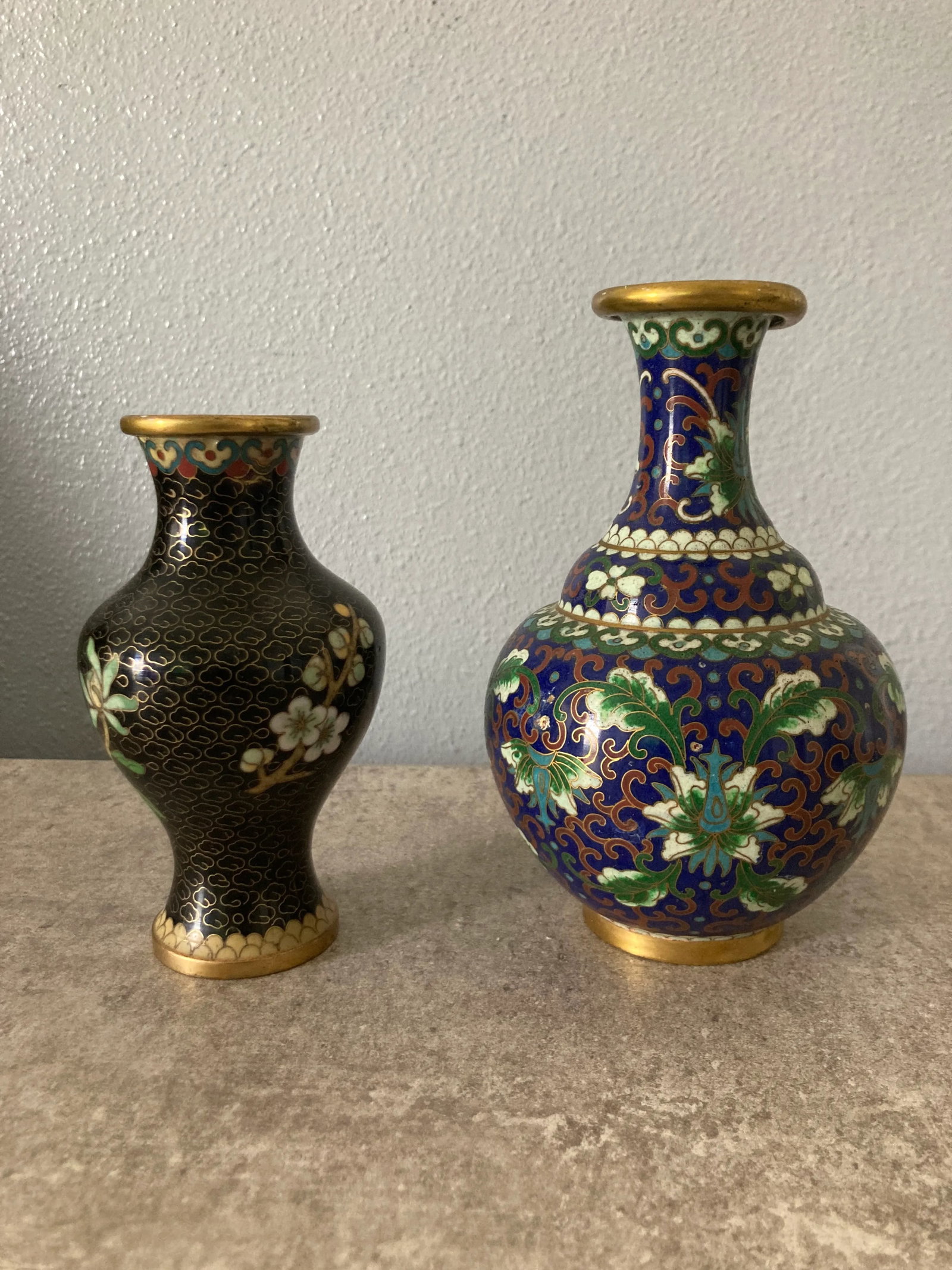 Set of Two Petite Mid 20th Century Chinese Cloisonne Bud Vases - 3
